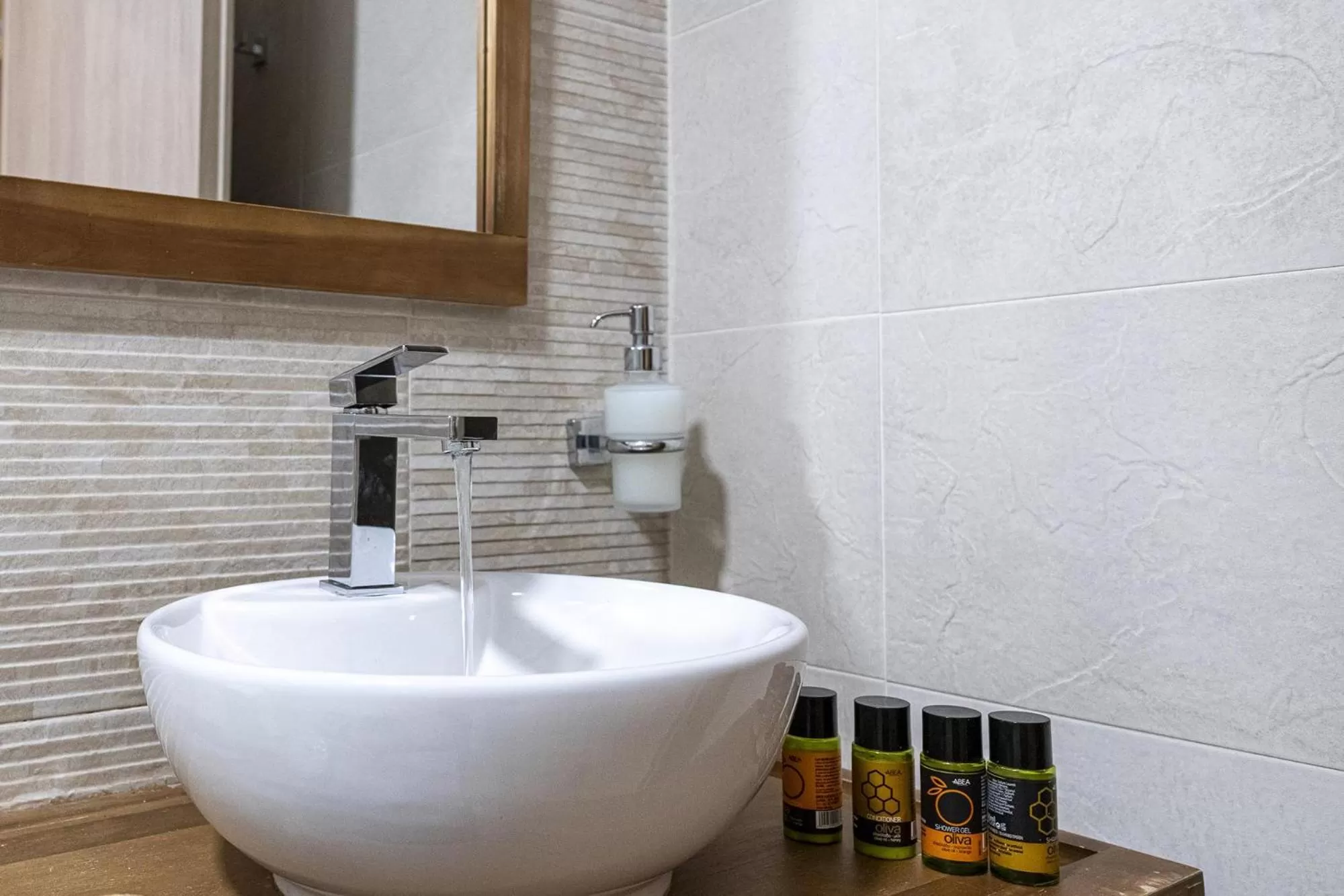 Comfort Stay Athens Airport Hotel - FREE shuttle from and to the airport