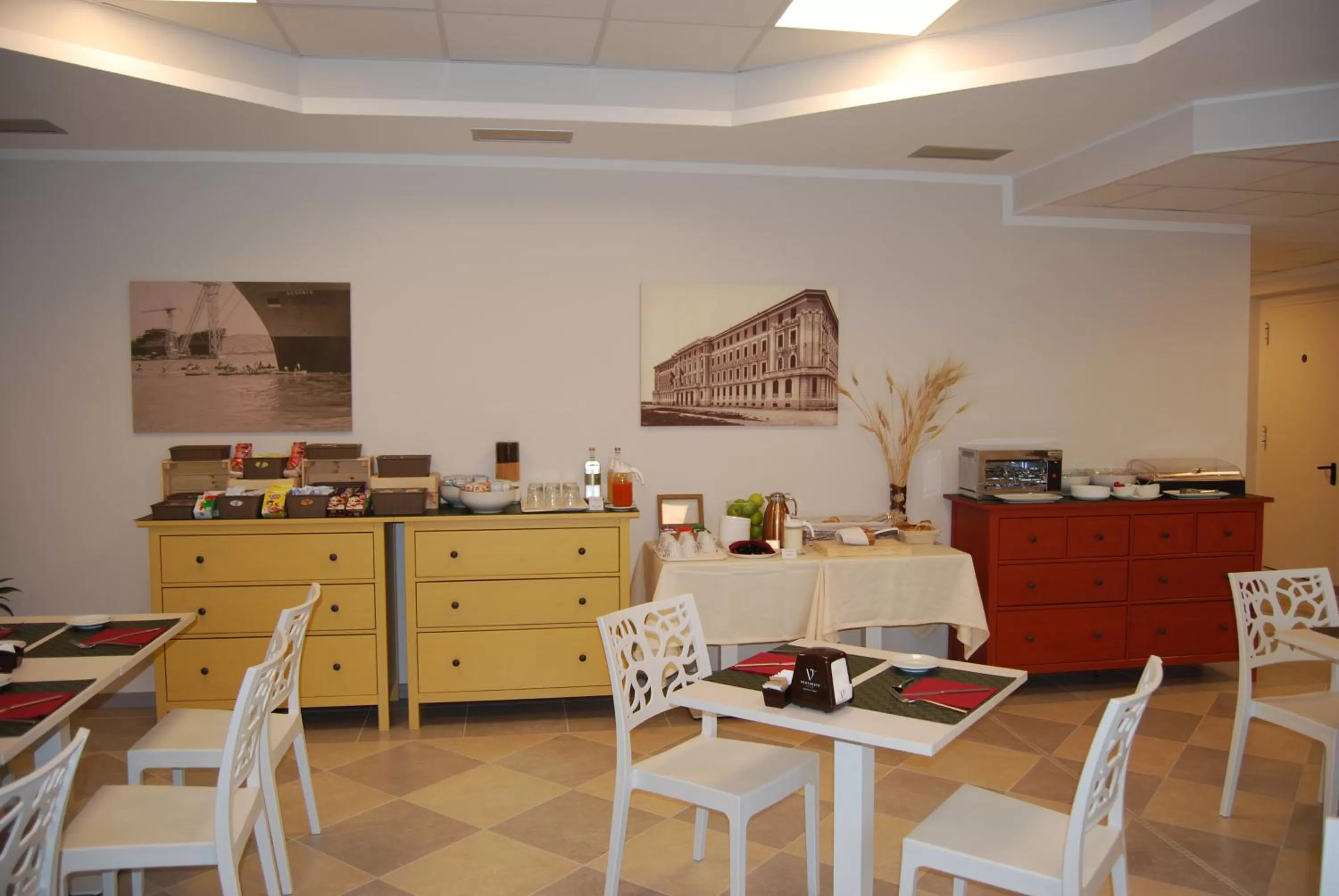 Italian breakfast in Nuovo Albergo Operai