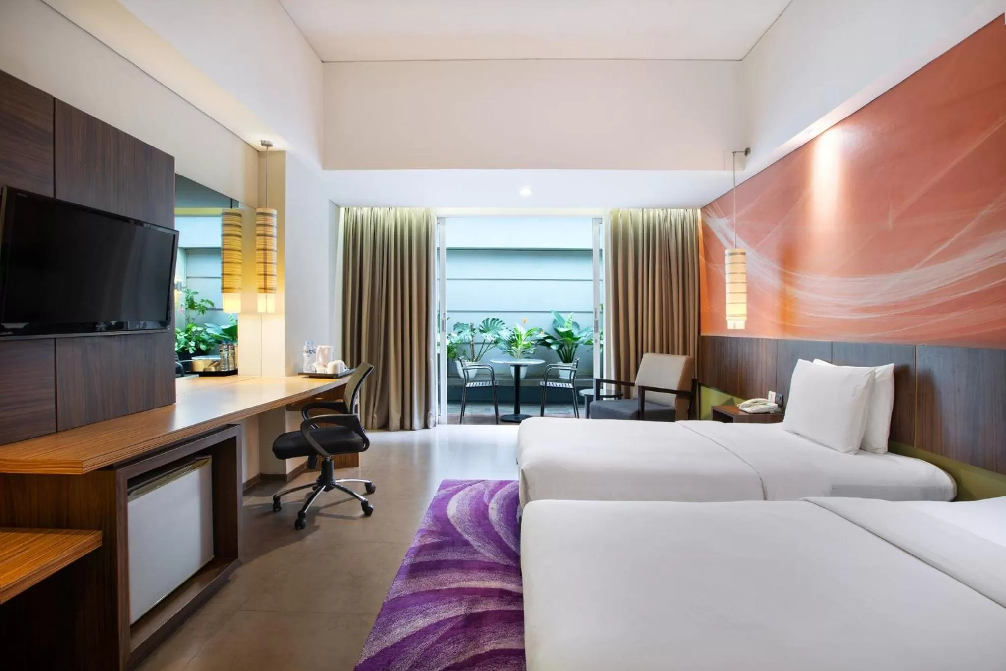 Photo of the whole room, Bed in Holiday Inn Bandung Pasteur by IHG