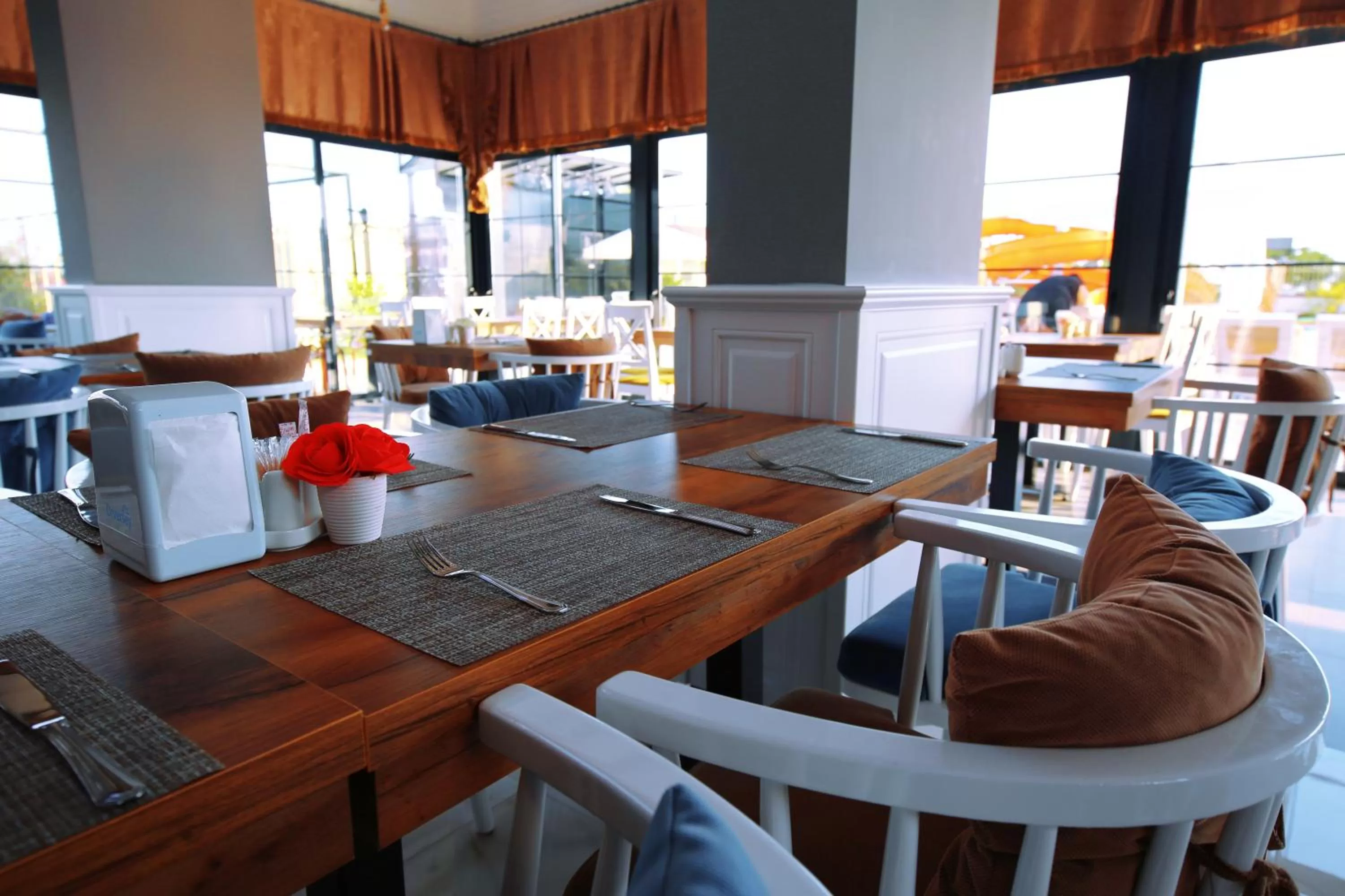 Restaurant/places to eat in Sey Beach Hotel & Spa