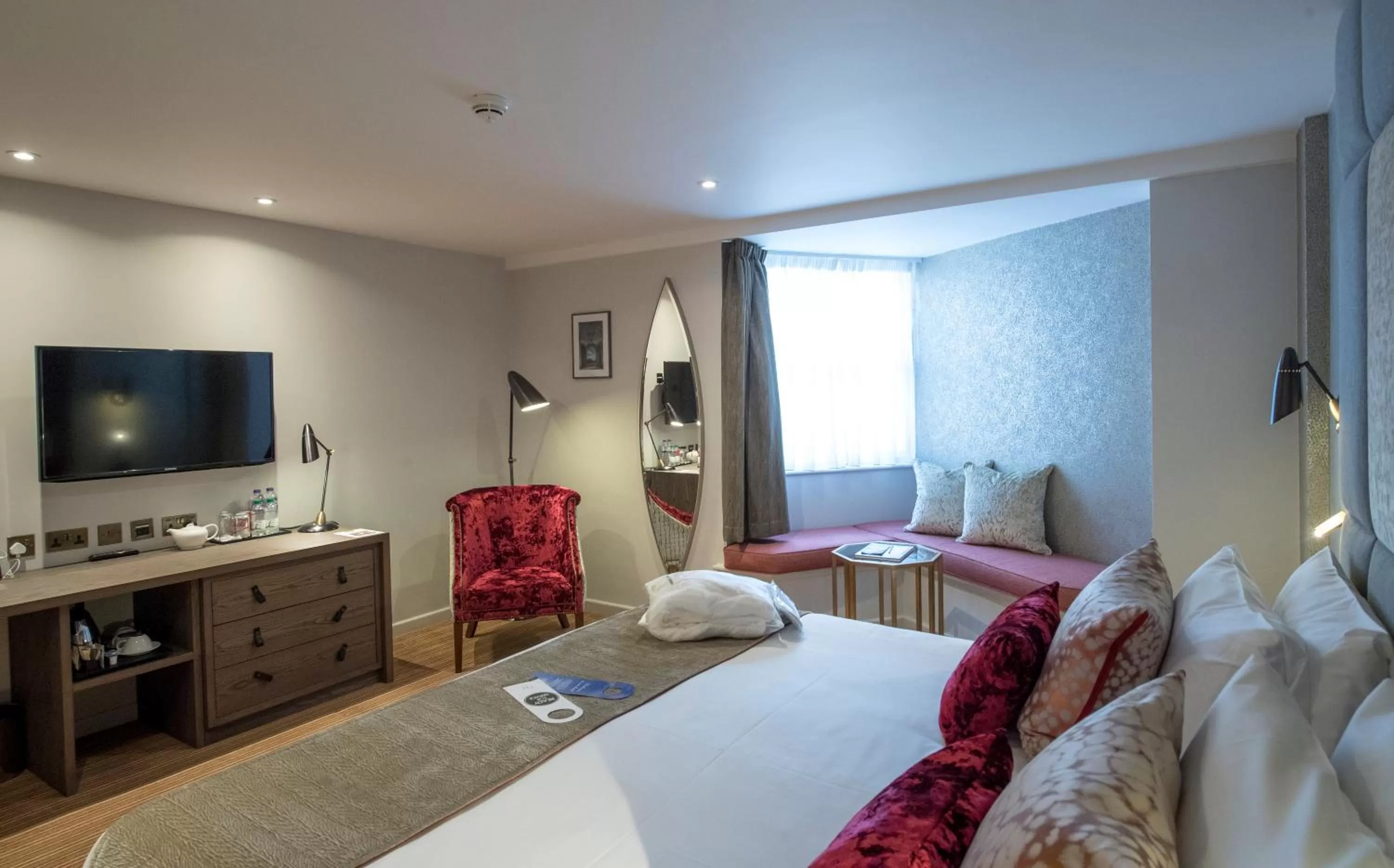 Bedroom, Bed in Gonville Hotel