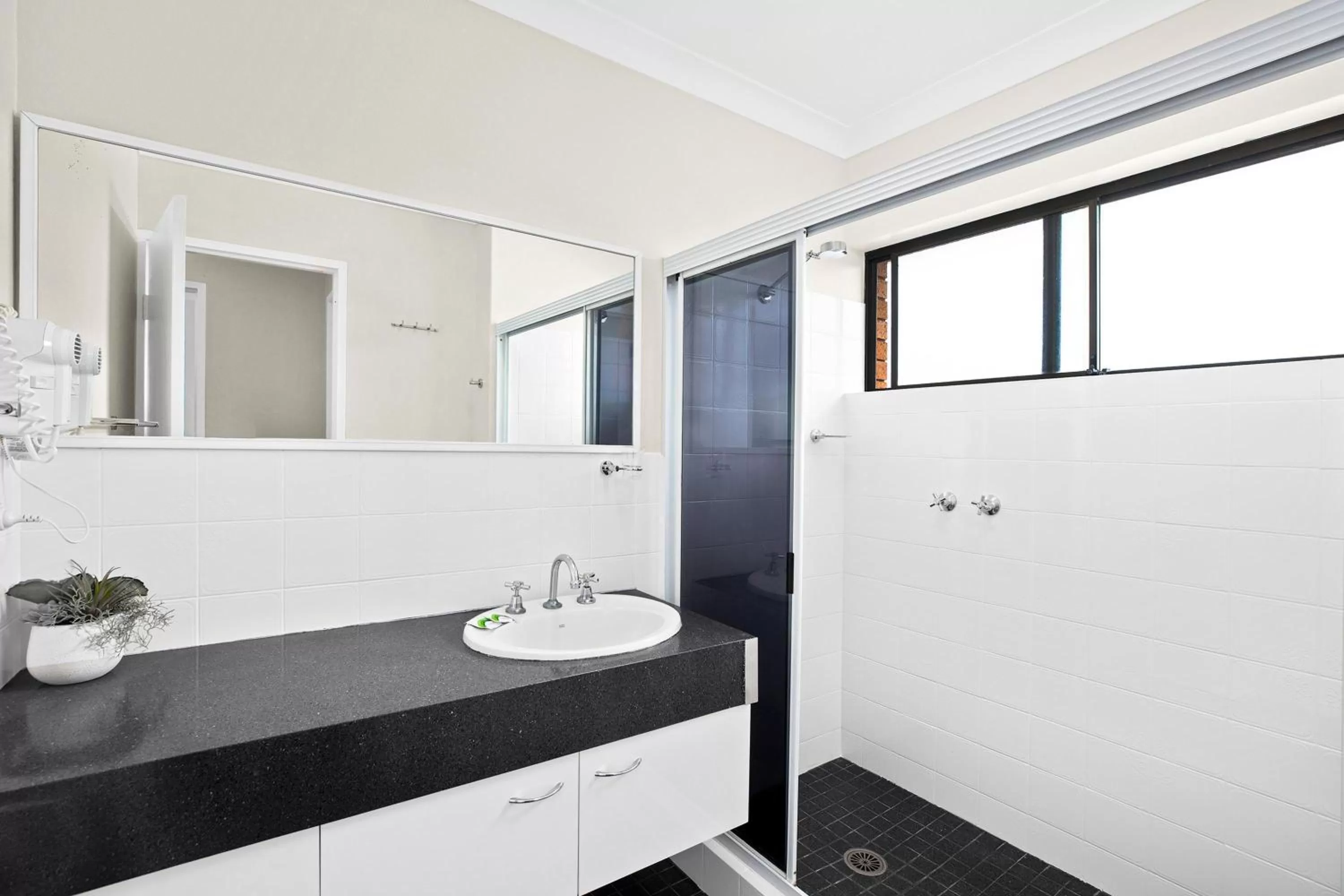 Bathroom in Sandcastles Holiday Apartments