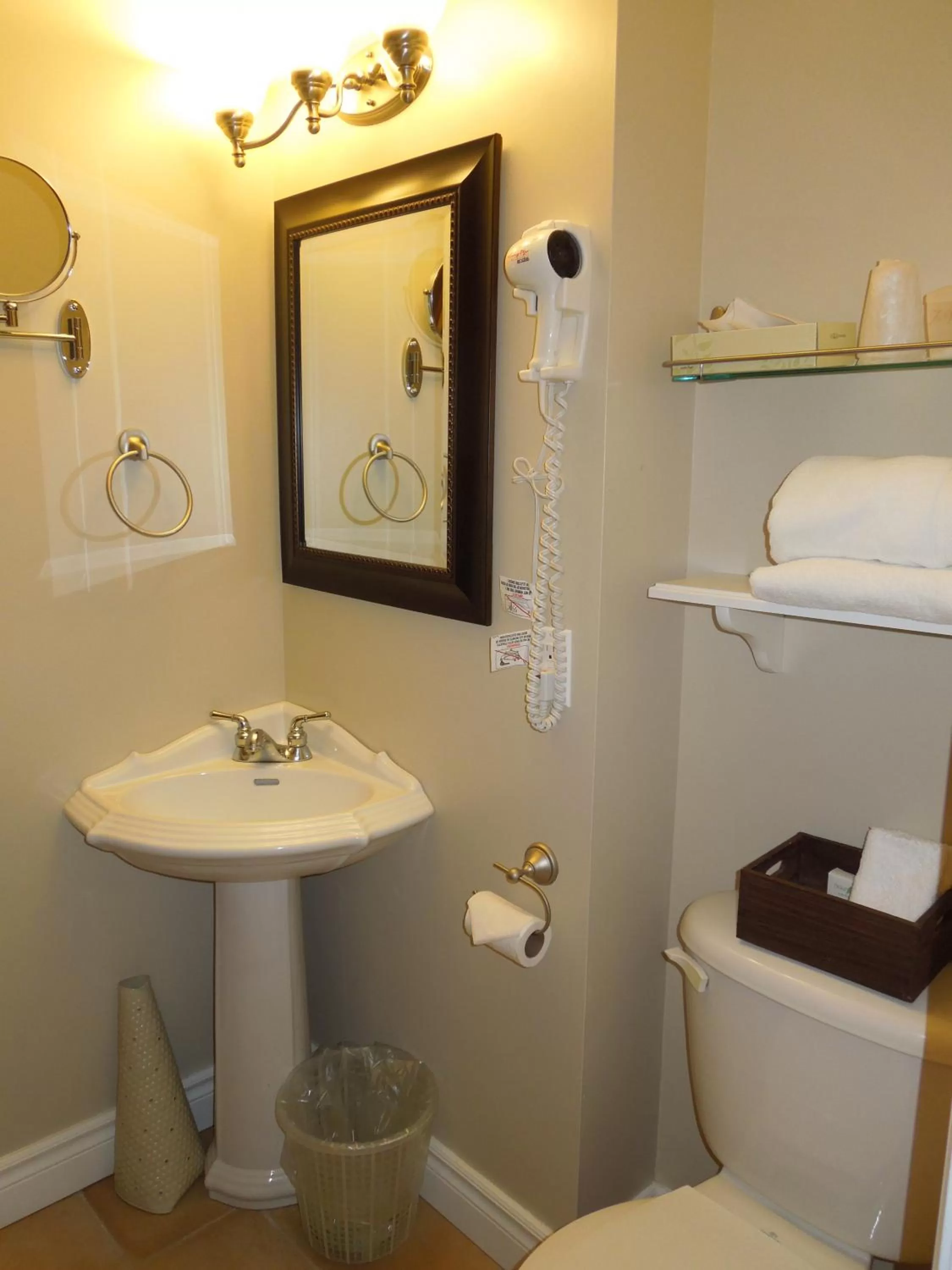 Bathroom in Motel Derfal