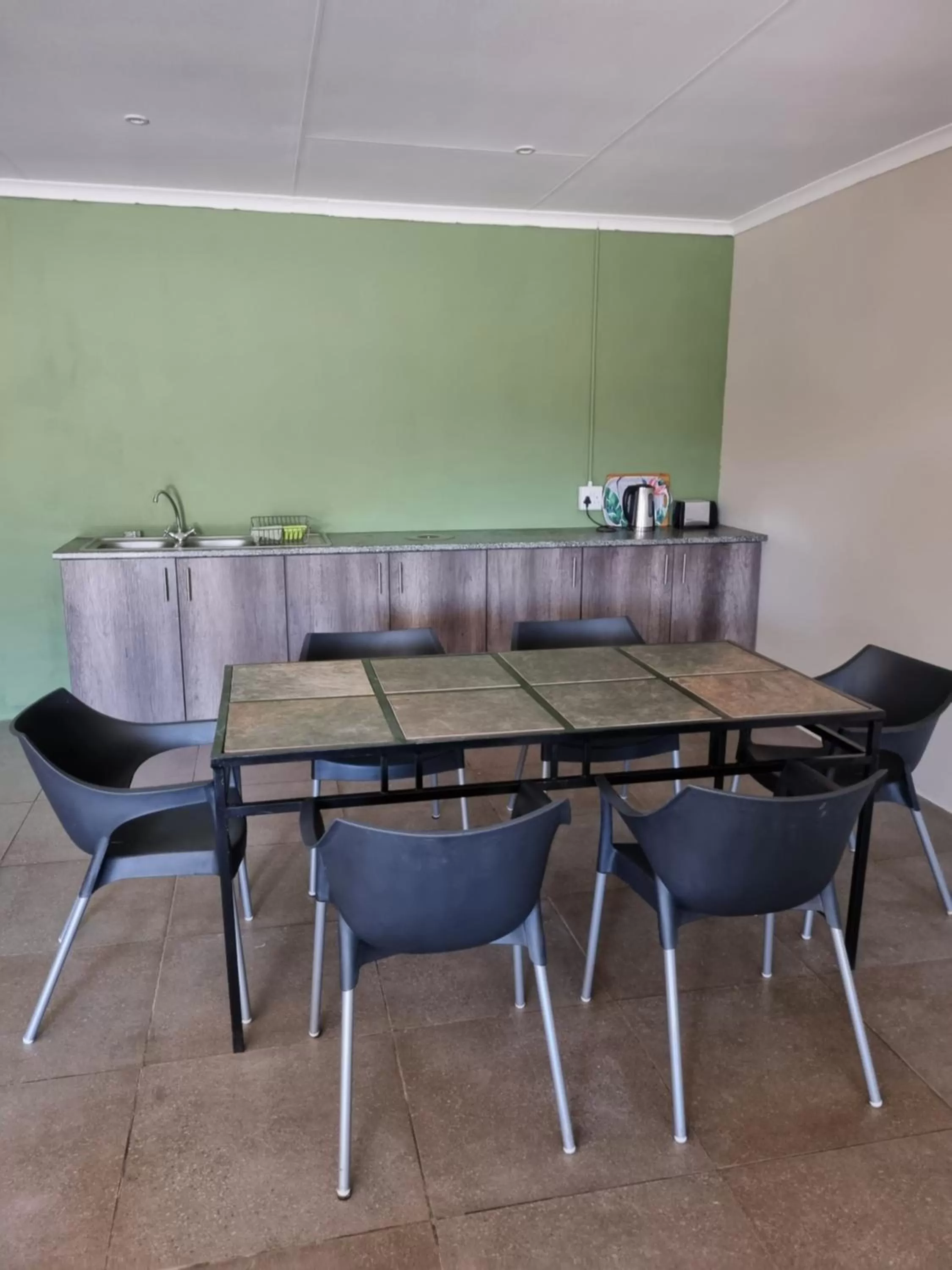 Dining area in Pro Plants Accommodation