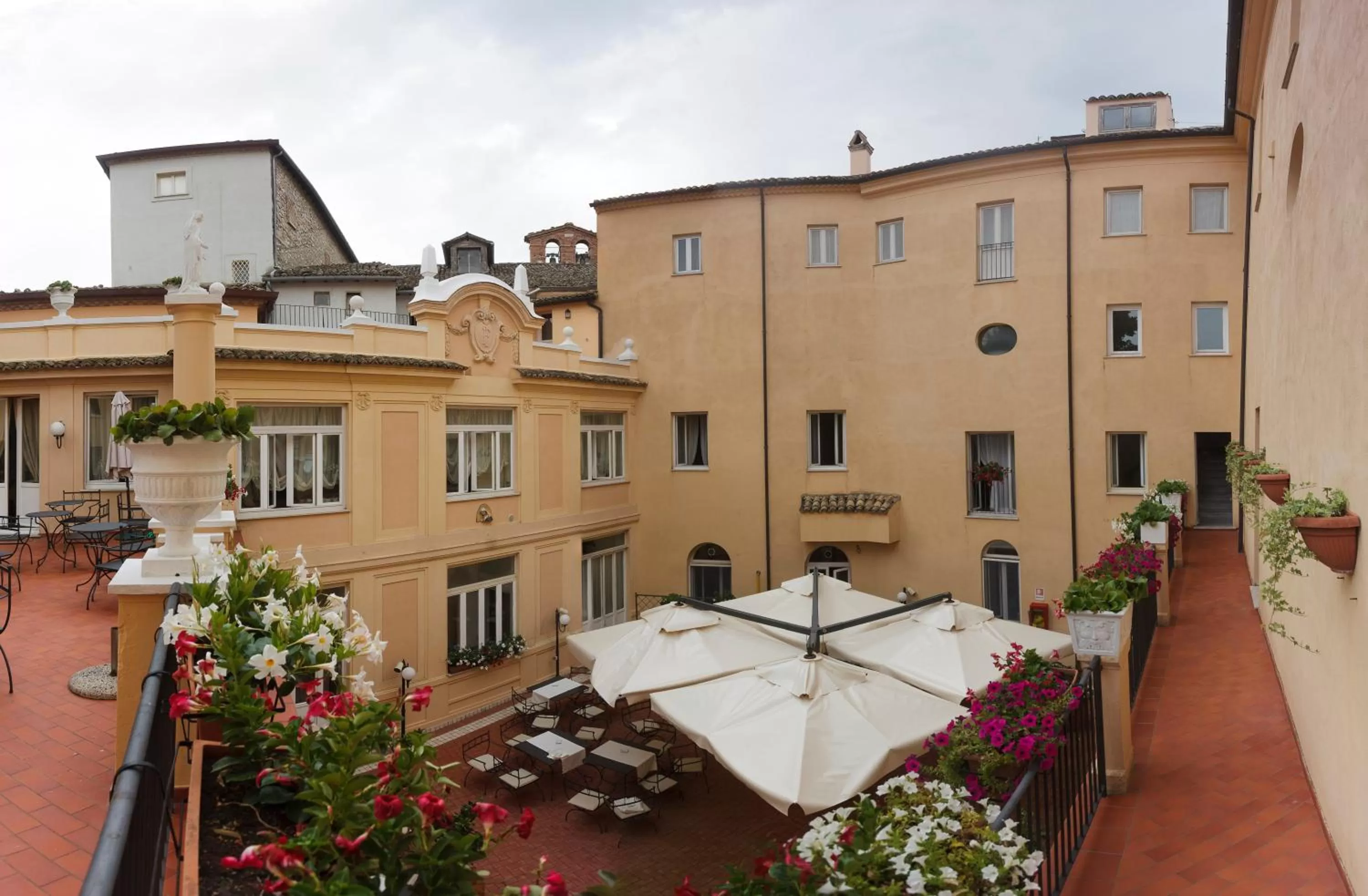Property building in Hotel Relais Filonardi