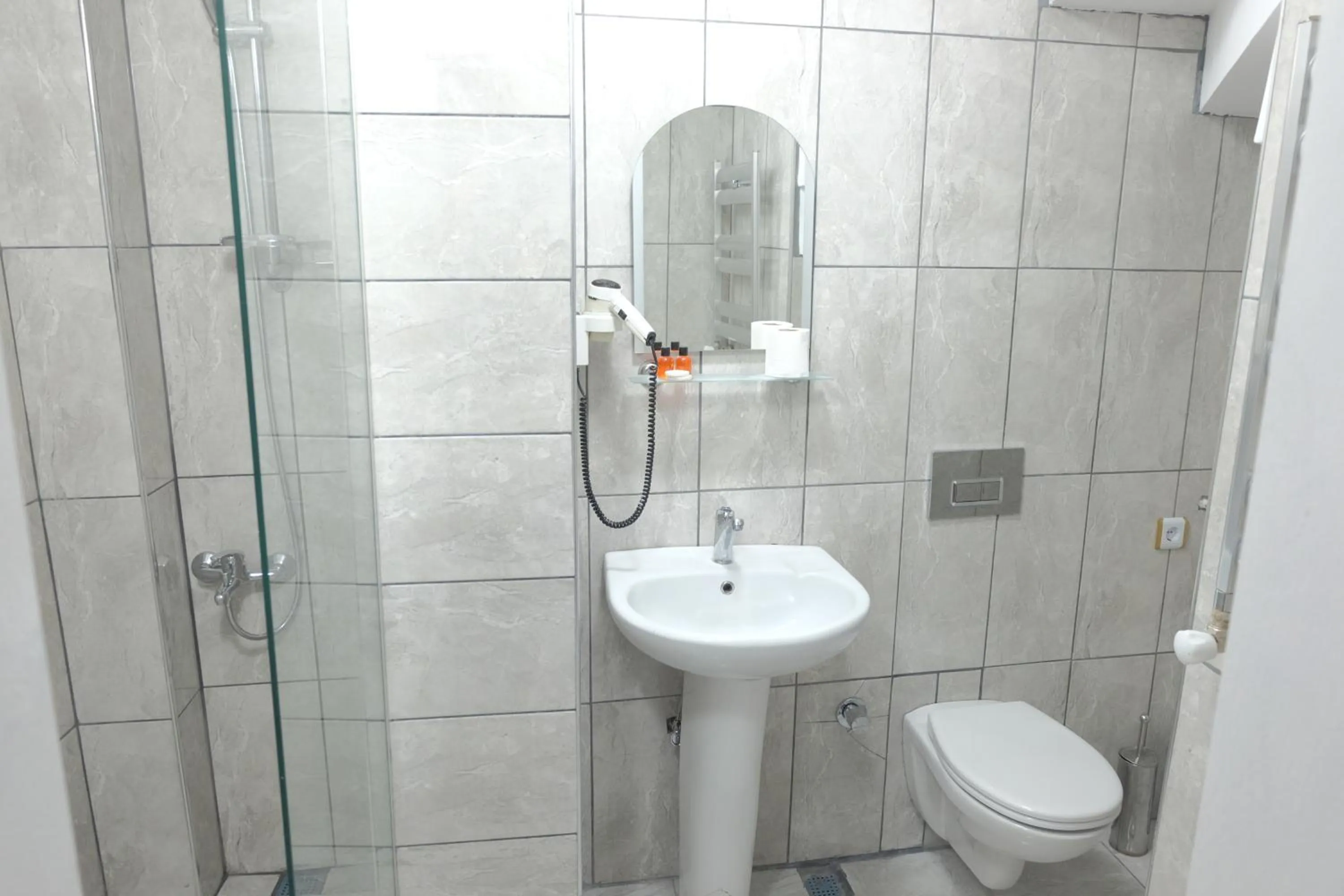 Shower in Element Suites