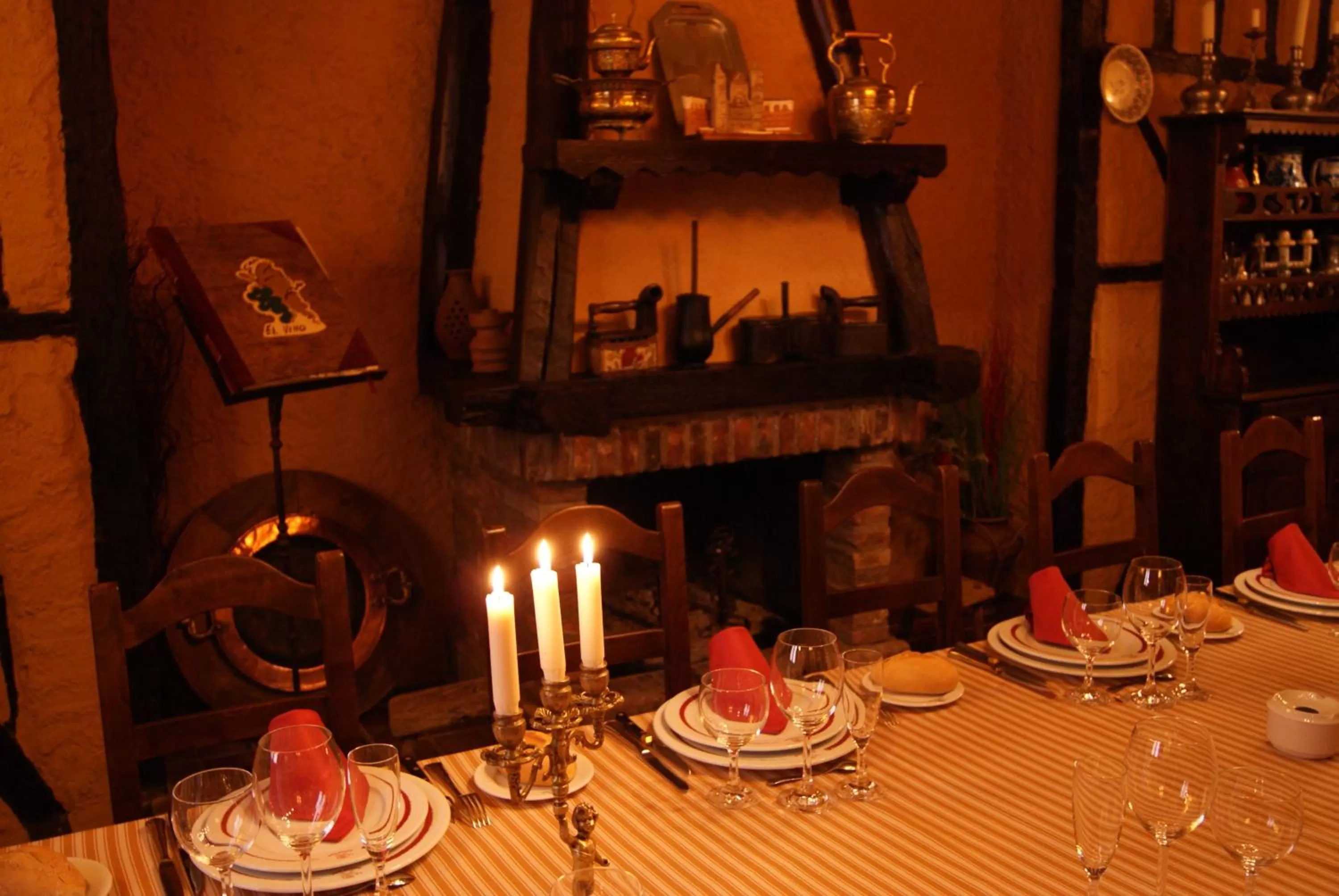 Restaurant/places to eat in Hotel La Posada Regia