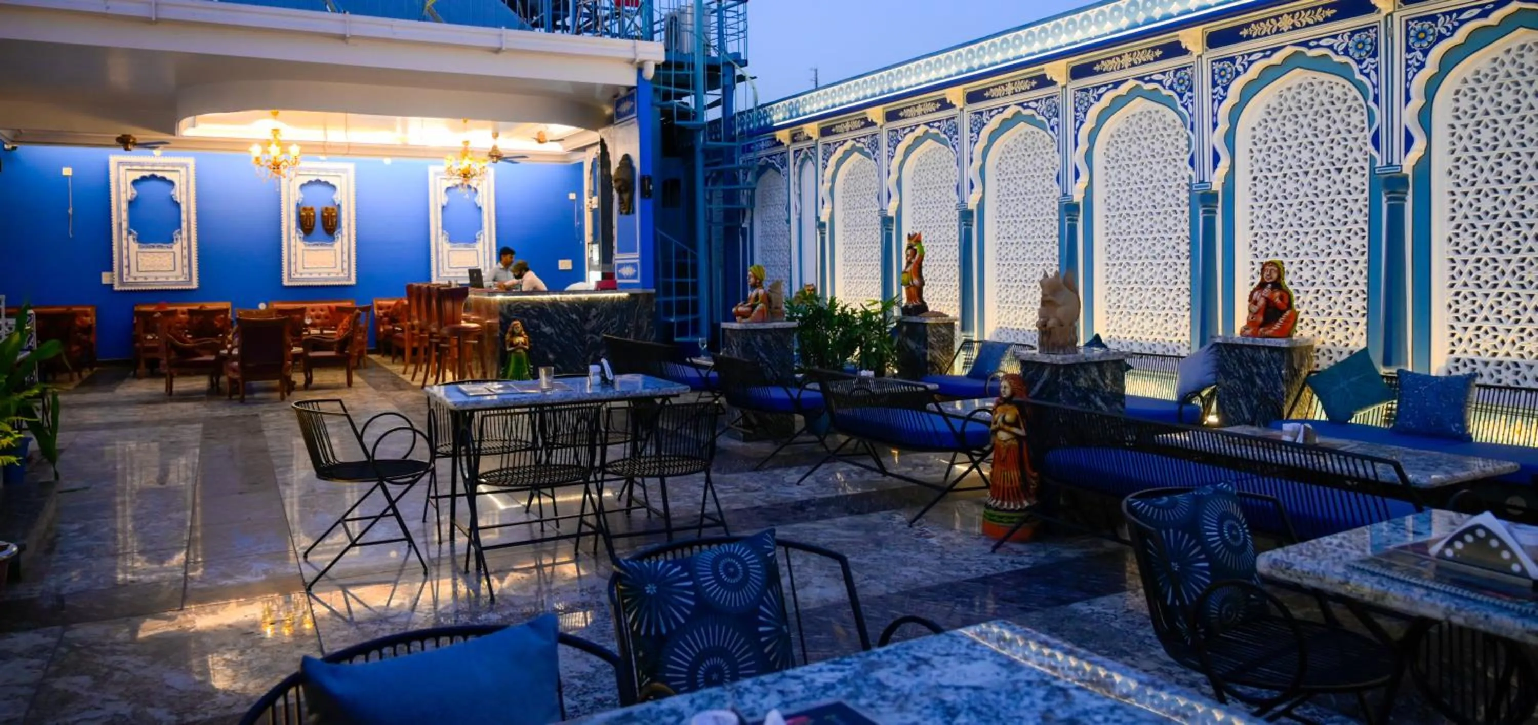 Patio in Hotel Kalyan