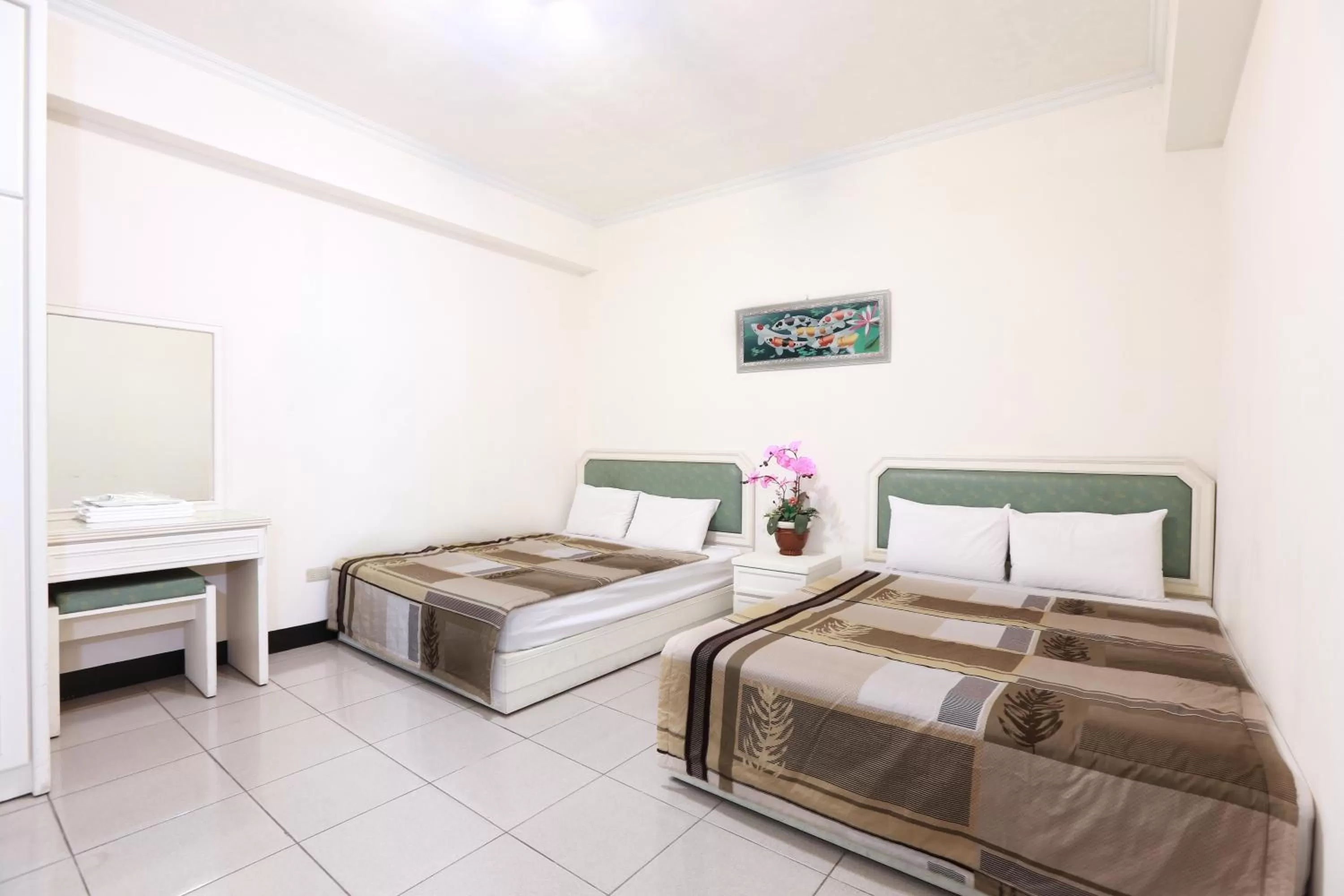 Photo of the whole room, Bed in Yuan-Yee Homestay