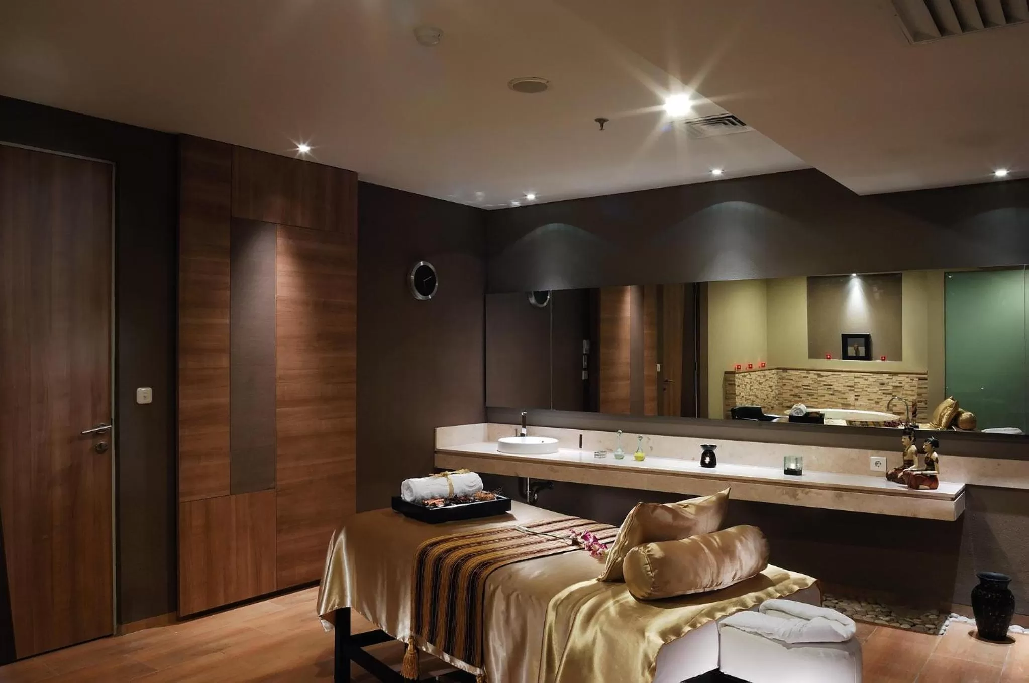 Spa and wellness centre/facilities in Holiday Inn Bandung Pasteur by IHG