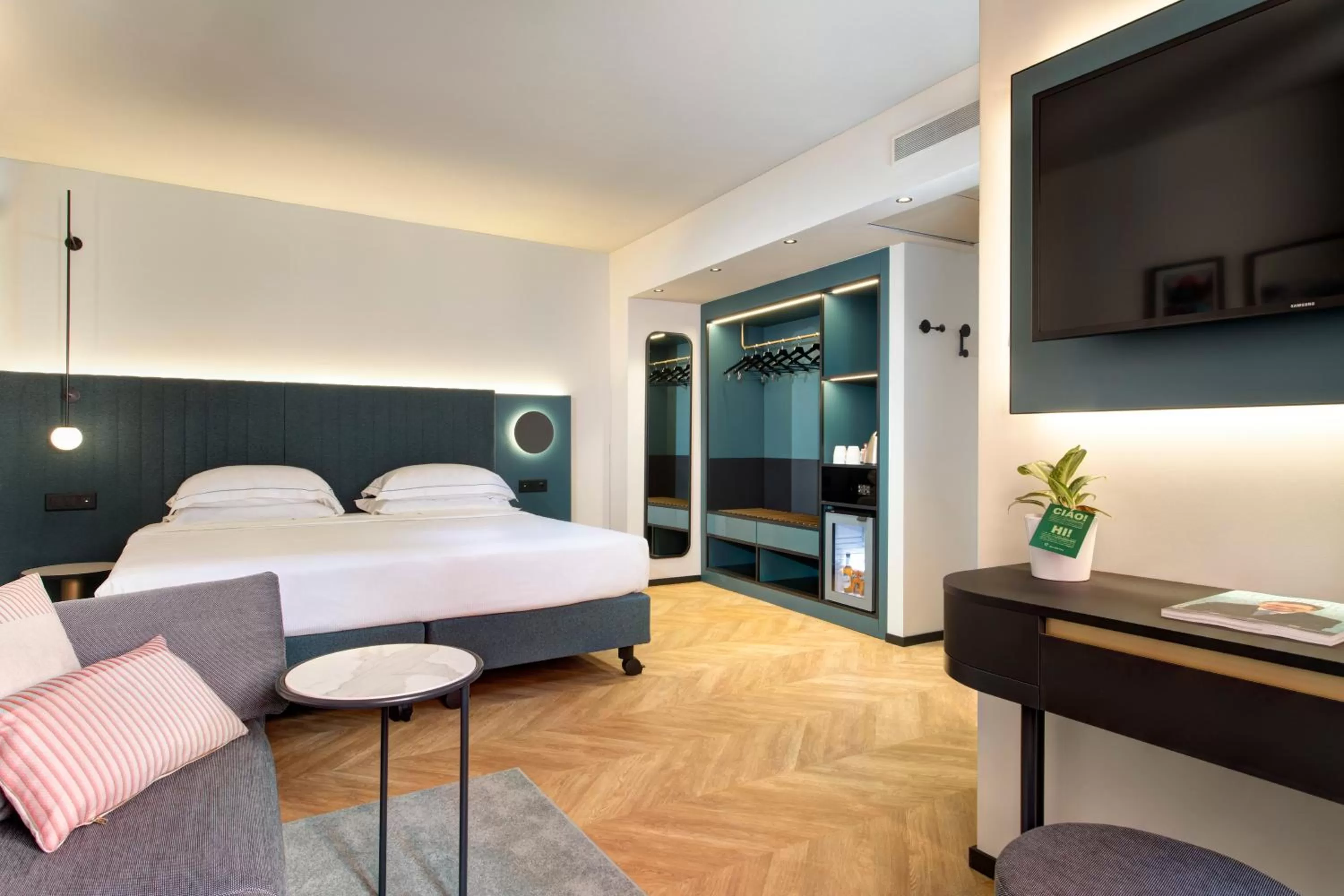 Premium Double or Twin Room with Air Conditioning in LUGANODANTE Boutique & Lifestyle Hotel