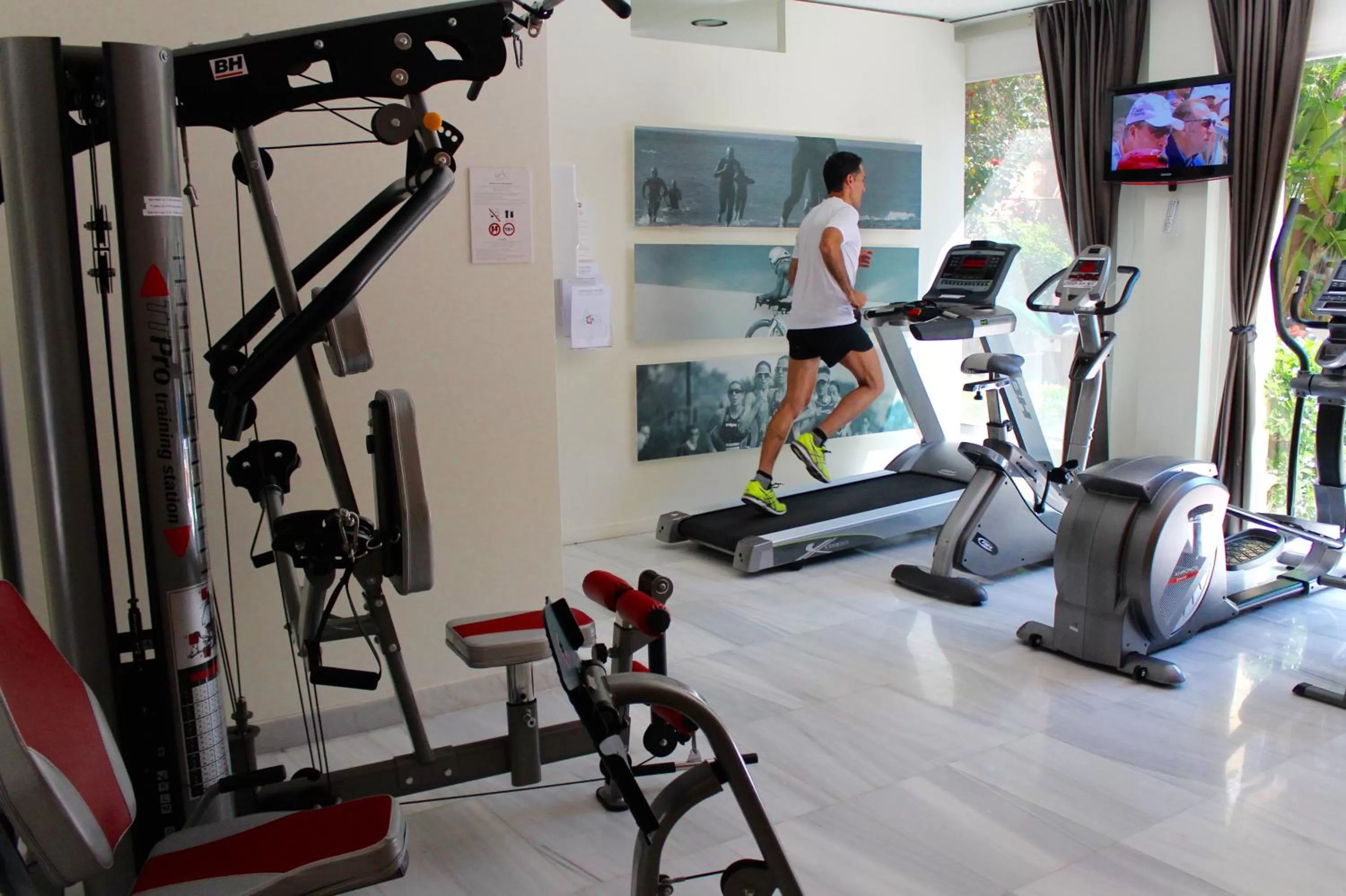 Fitness centre/facilities in URH Sitges Playa