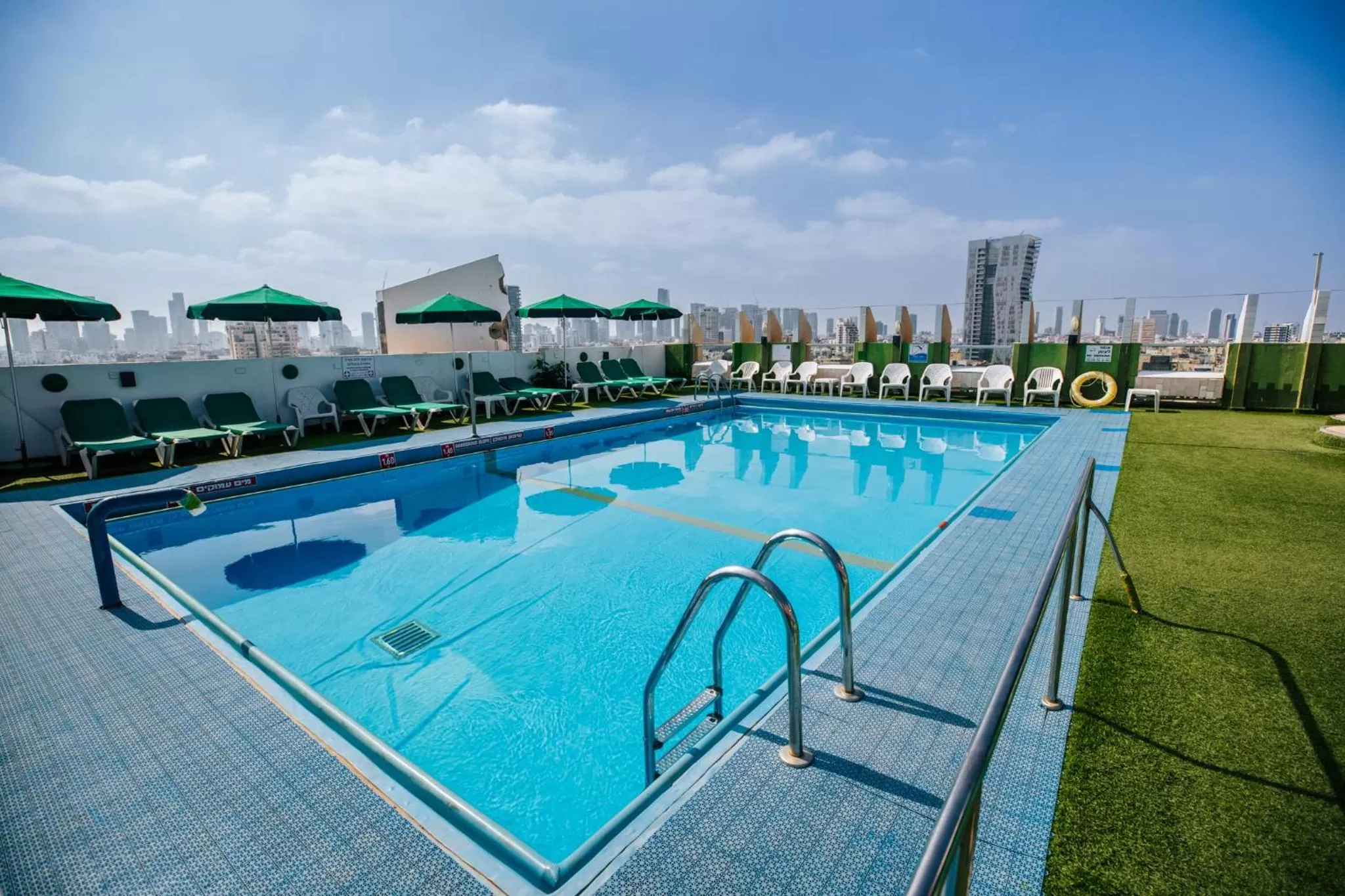 Swimming pool in Grand Beach Hotel