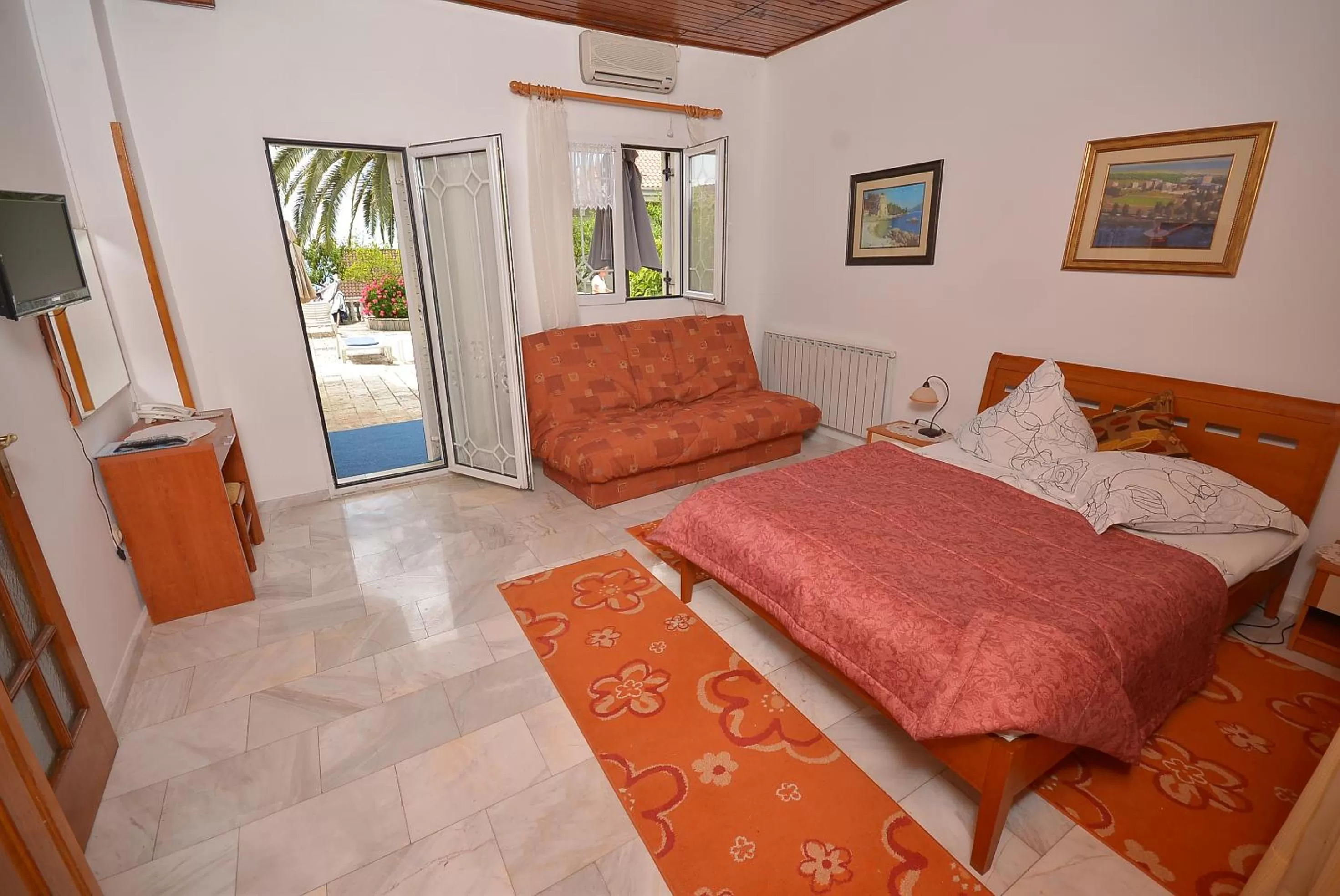 Bed in Hotel Vila Margot