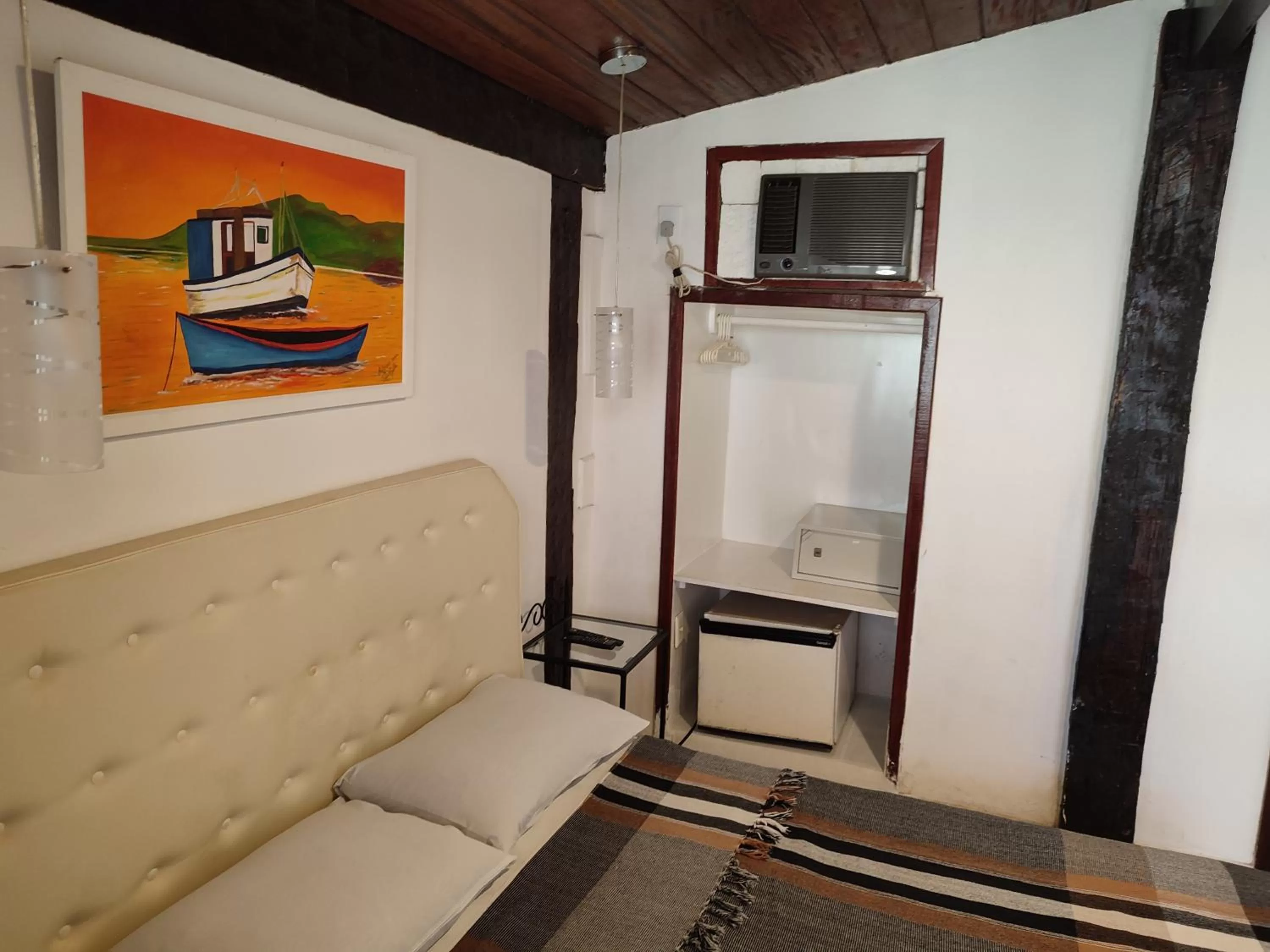 TV and multimedia in Pousada L'étage