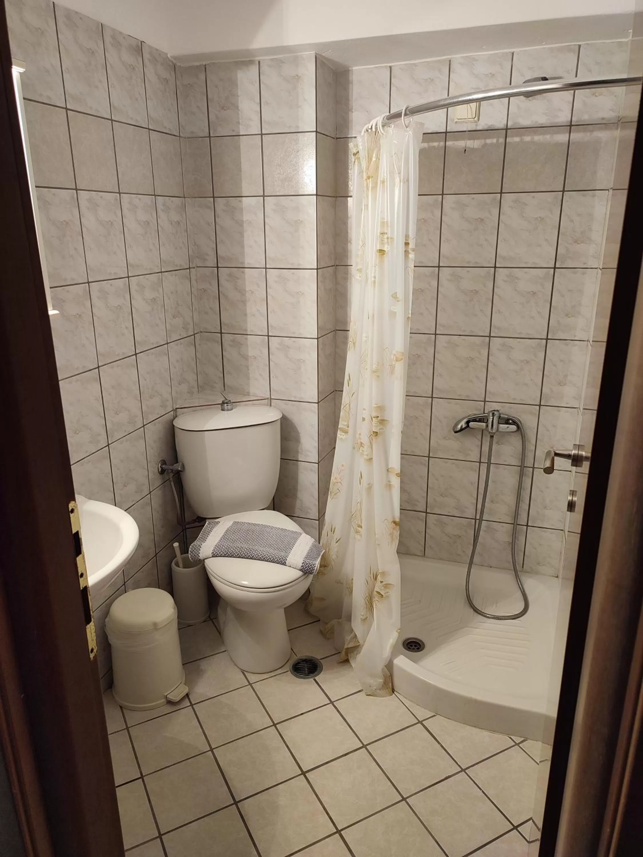 Bathroom in Afendra Hotel