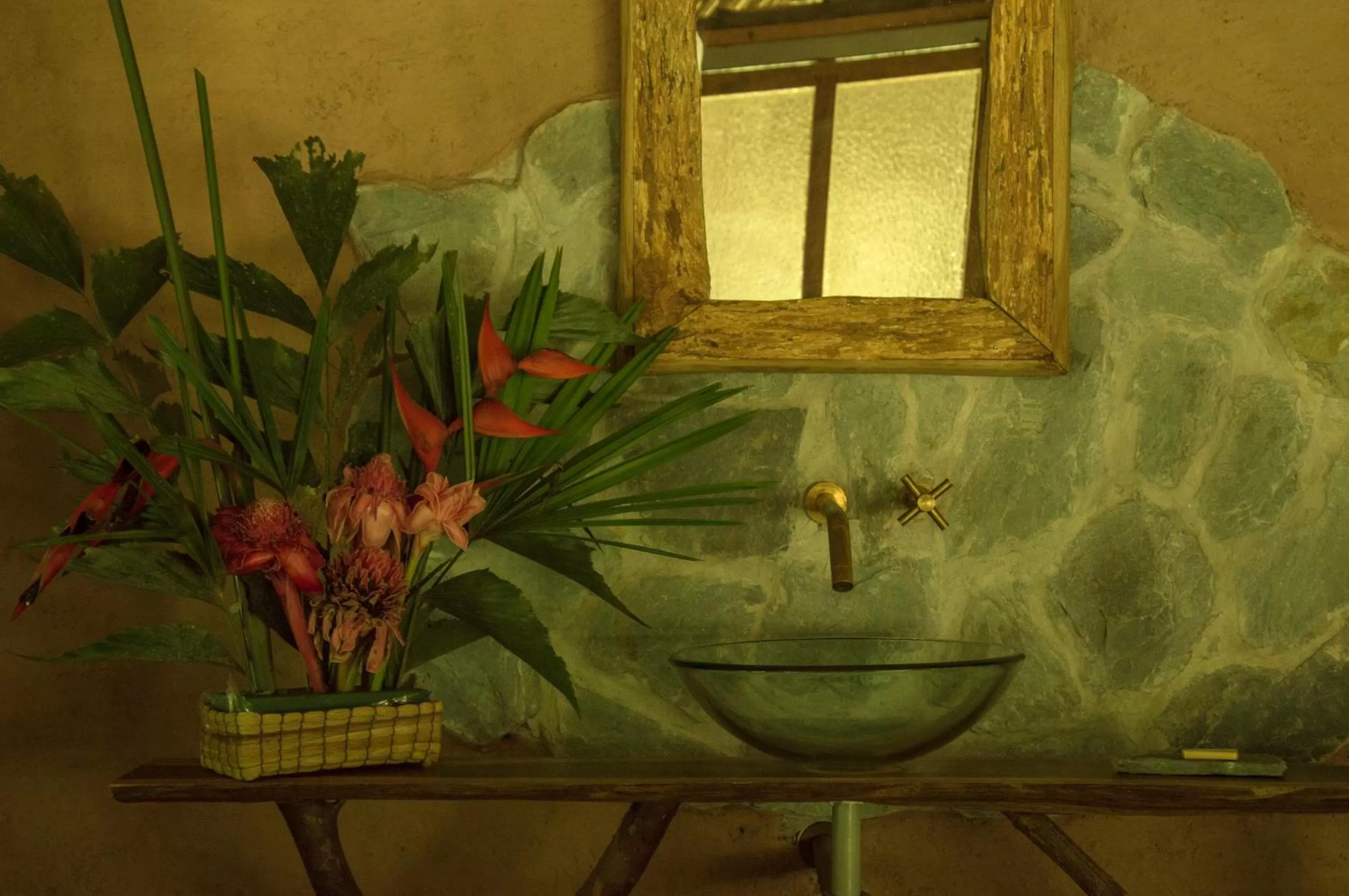 Bathroom in Ecolodge Cosmogénesis