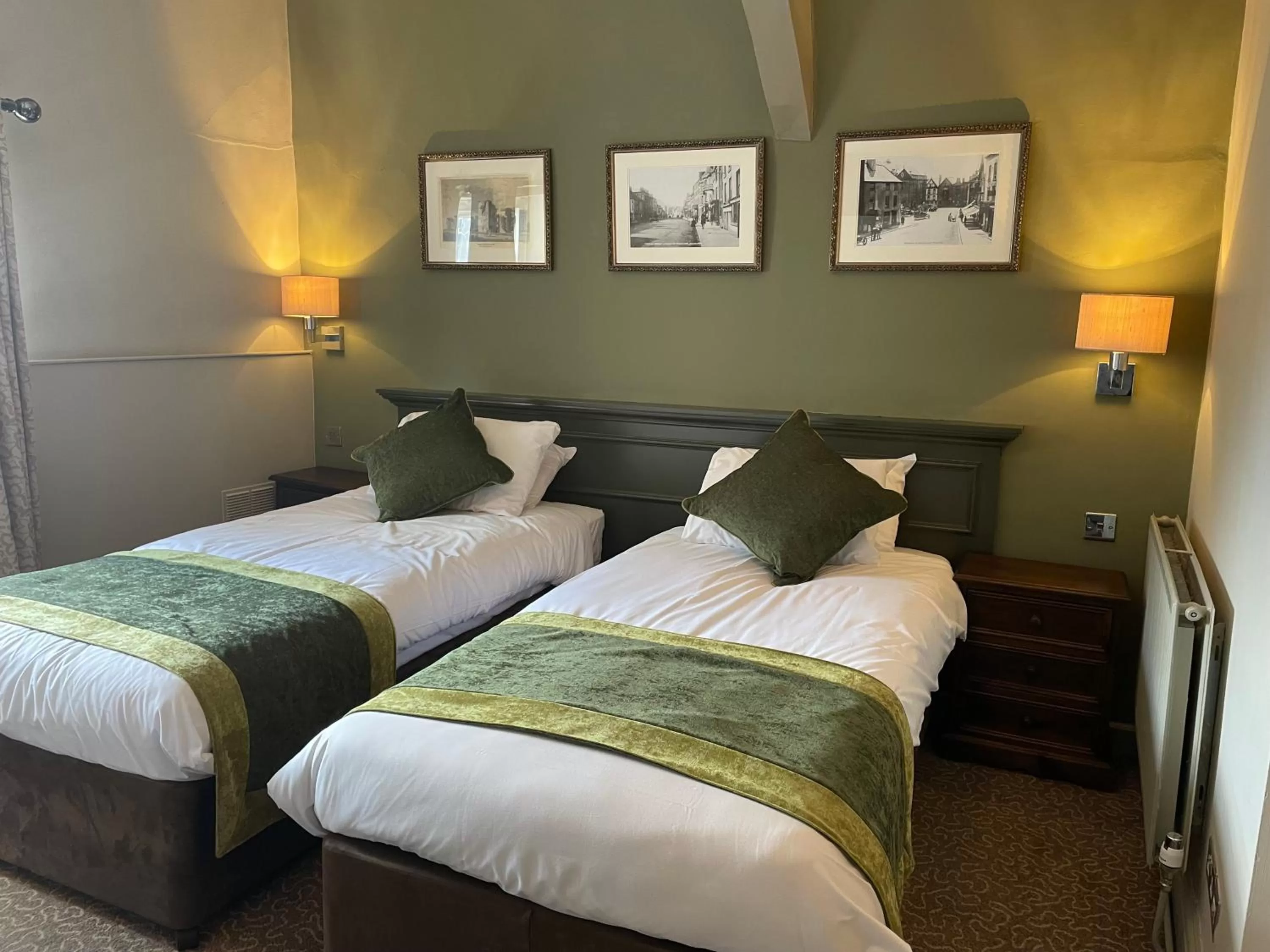 Bedroom, Bed in Punch House Monmouth