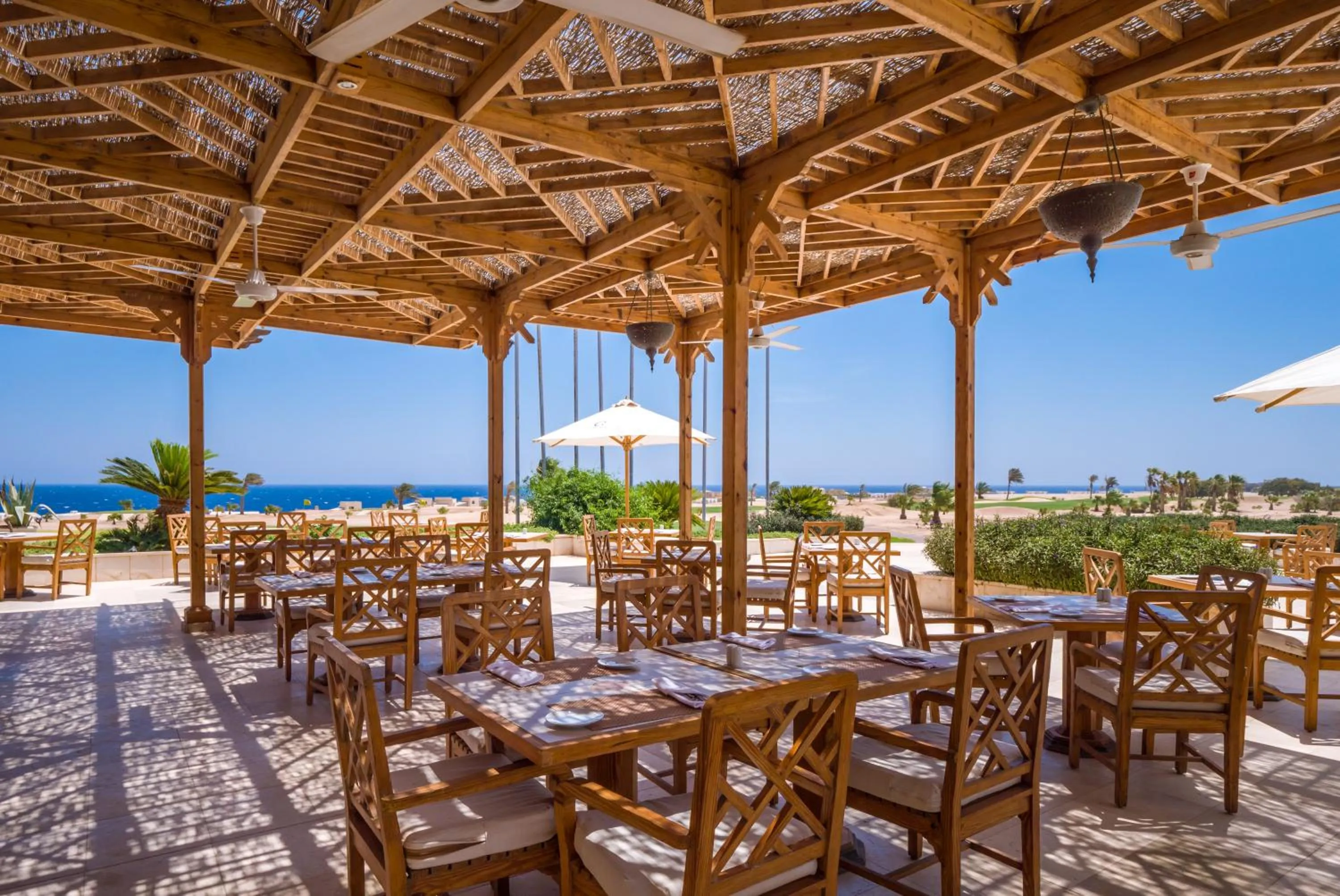 Restaurant/places to eat in The Cascades Golf Resort, Spa & Thalasso