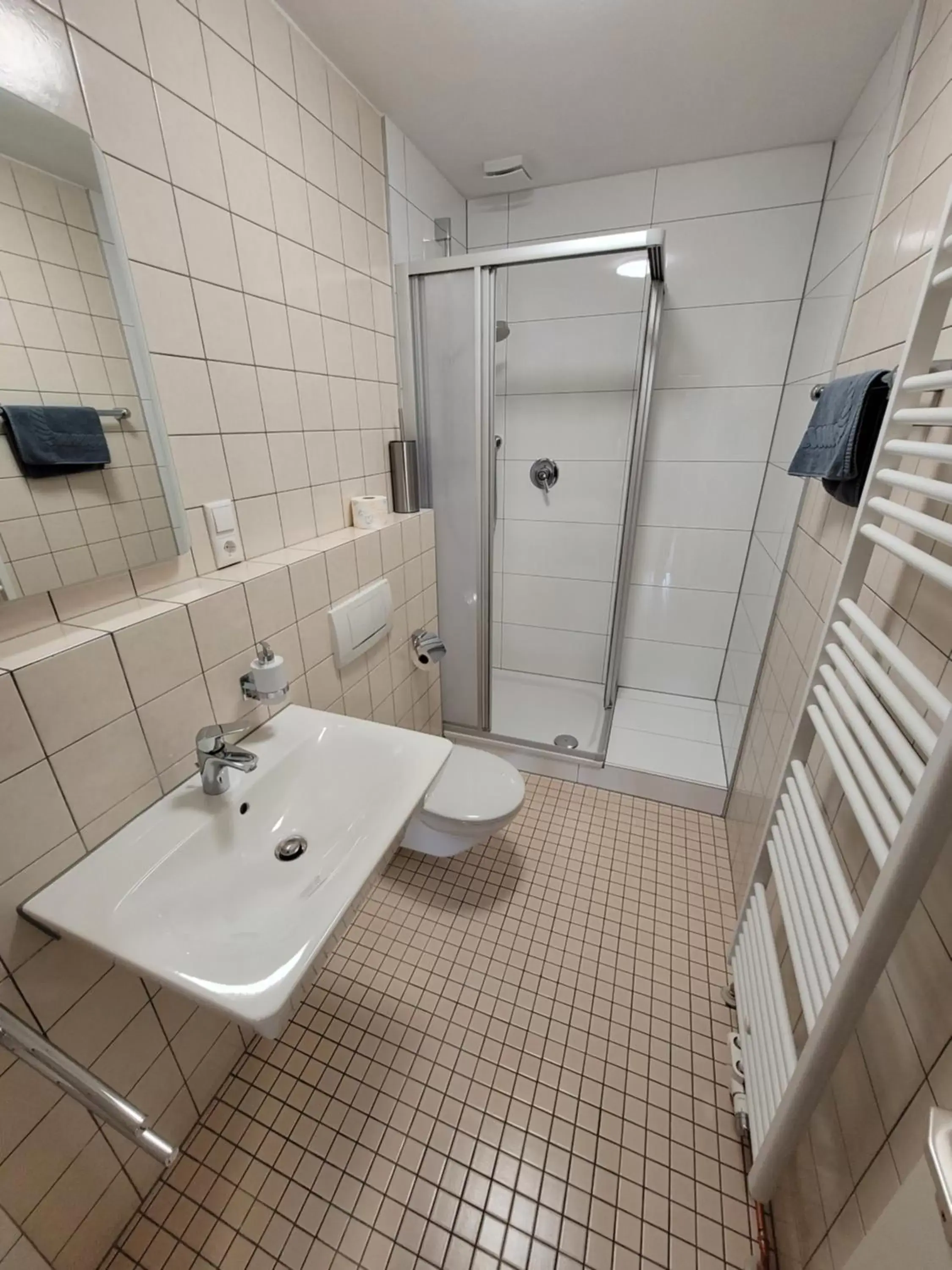 Single Room with Private Bathroom in Guesthouse WI rooms Single Room with Private Bathroom in Guesthouse WI rooms