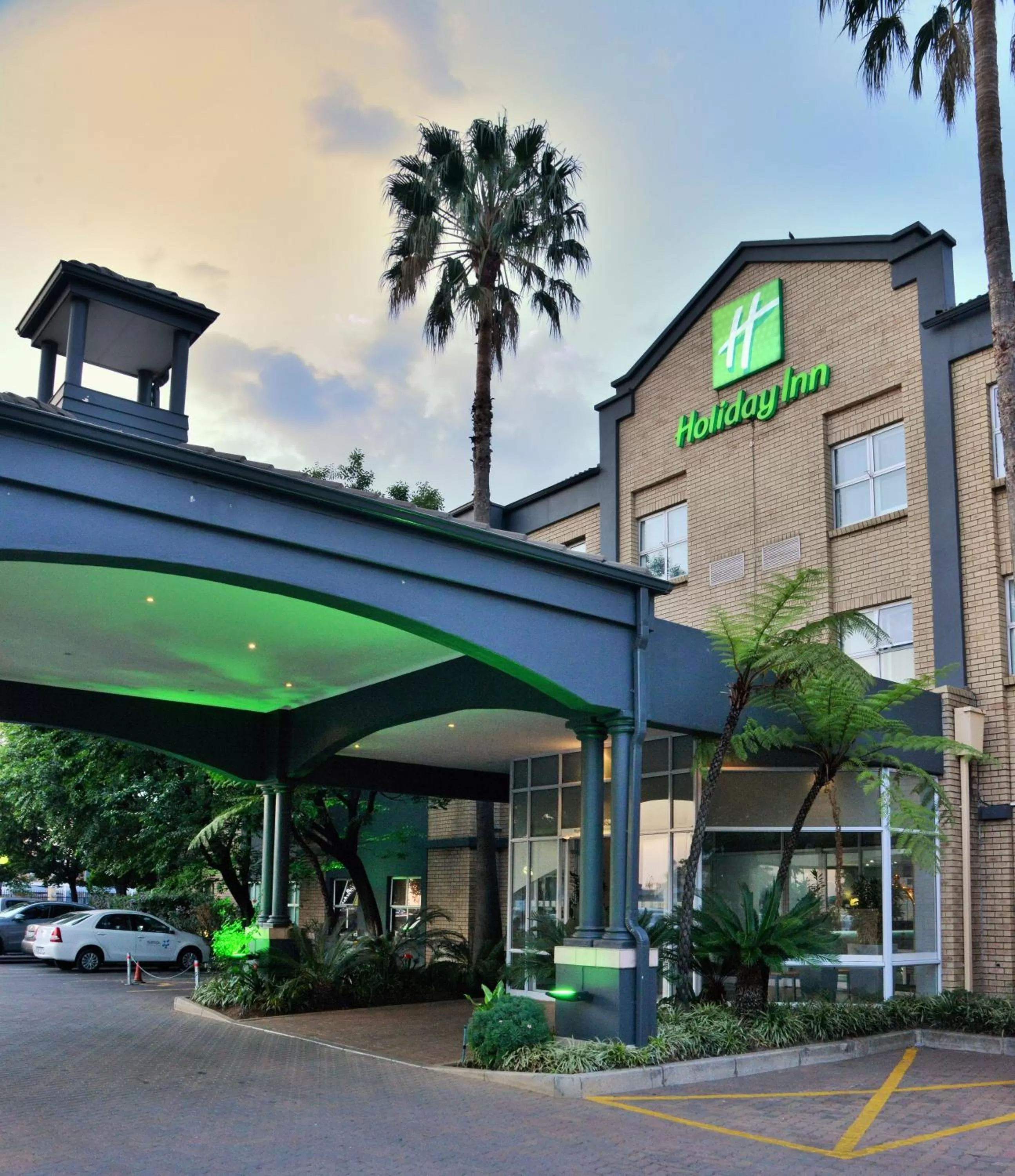 Property building in Holiday Inn Johannesburg OR Tambo Airport Hotel by IHG
