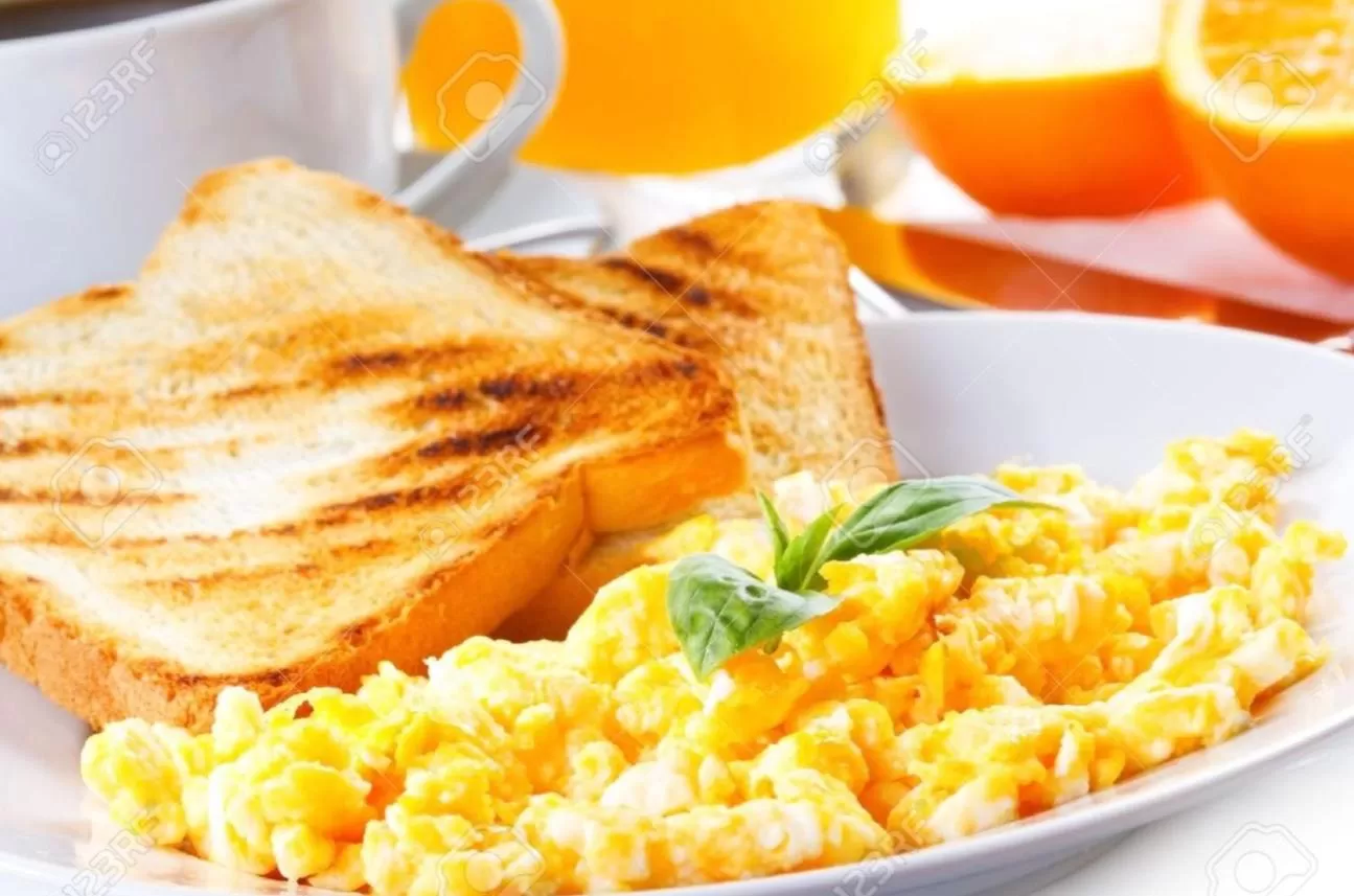 Continental breakfast in Hwan Dynasty Suite