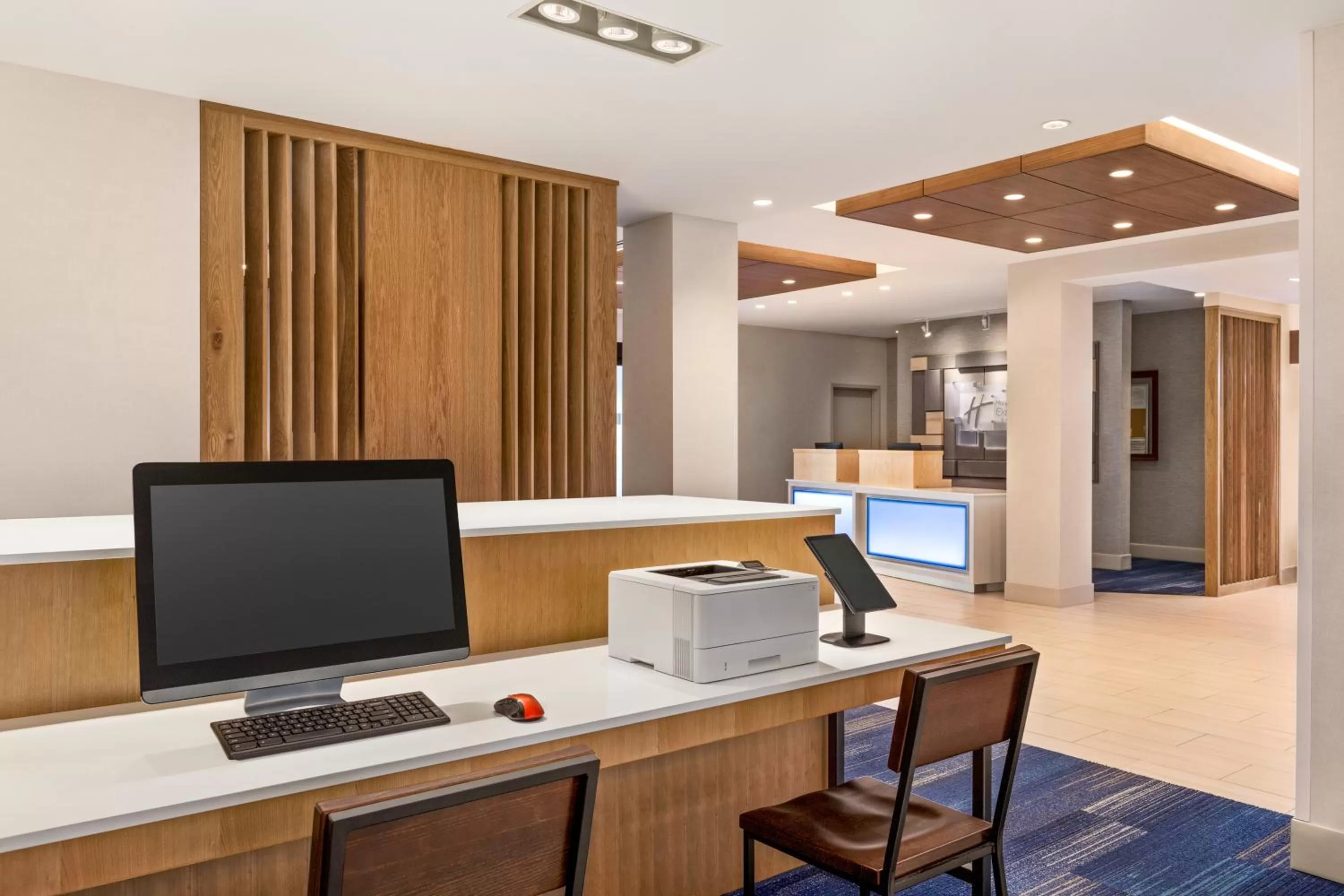 Business facilities in Holiday Inn Express & Suites Denver Airport by IHG