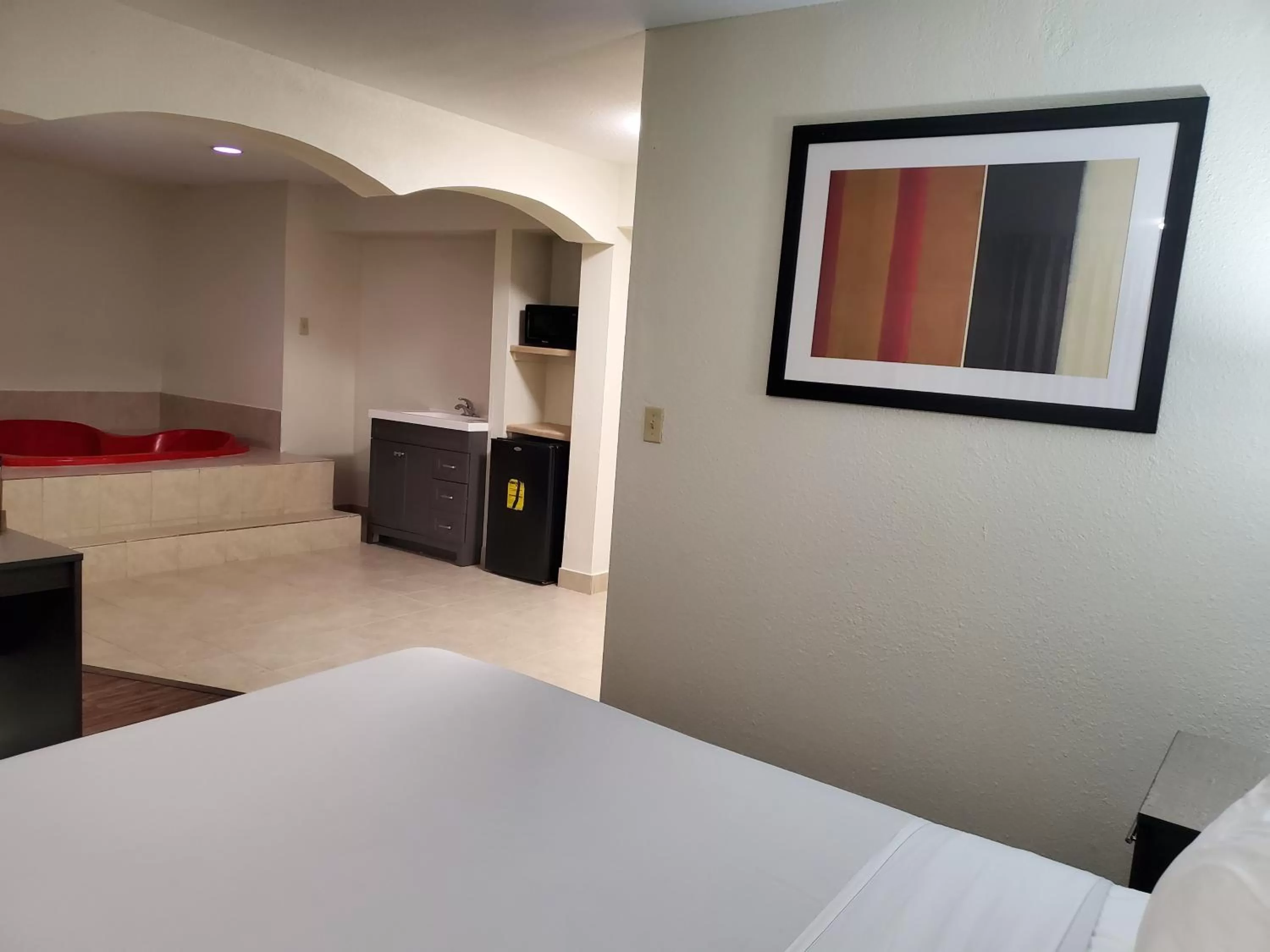 One-Bedroom King Suite - Non-Smoking in Days Inn by Wyndham Lawton