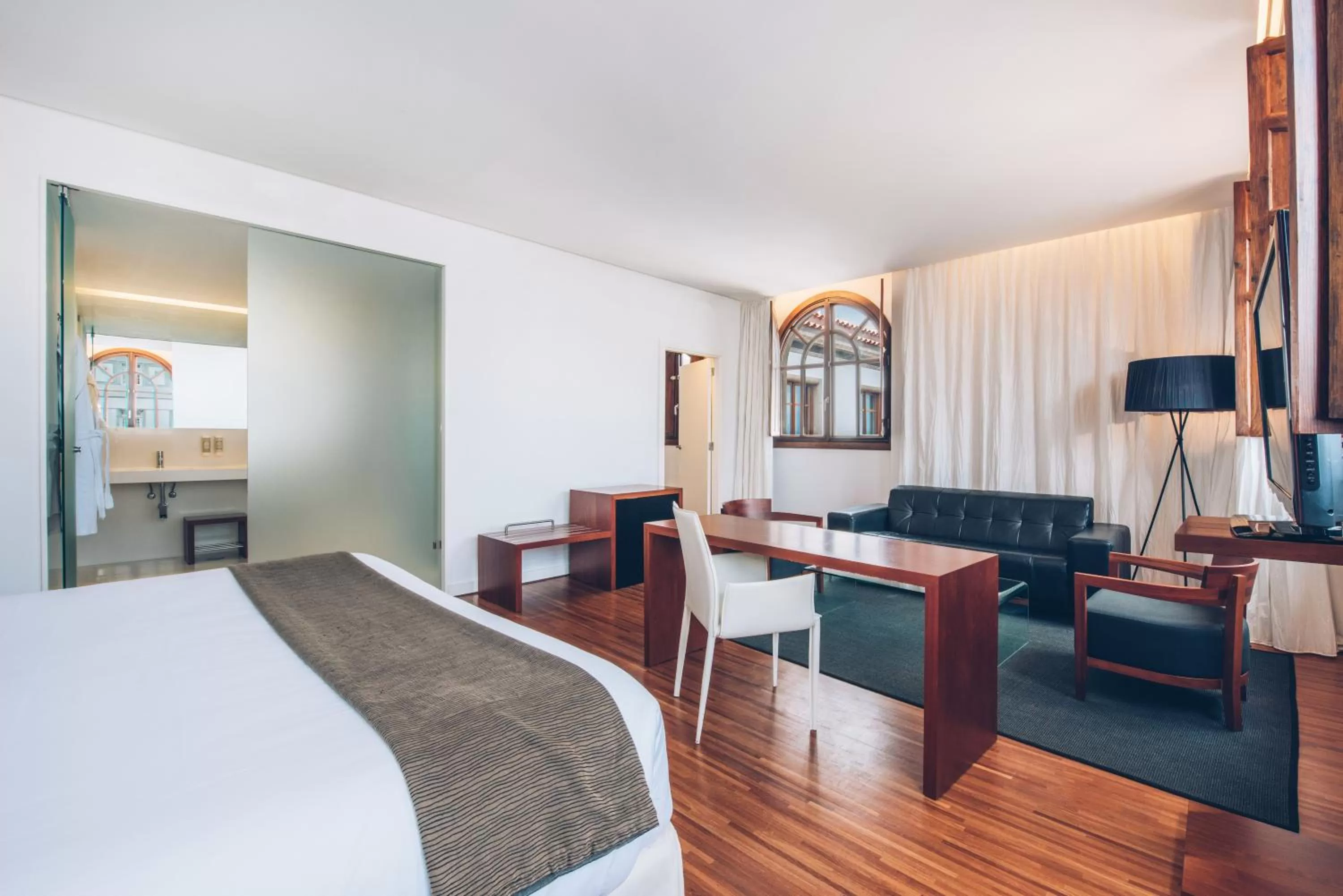 Bedroom, Bed in Iberostar Heritage Grand Mencey