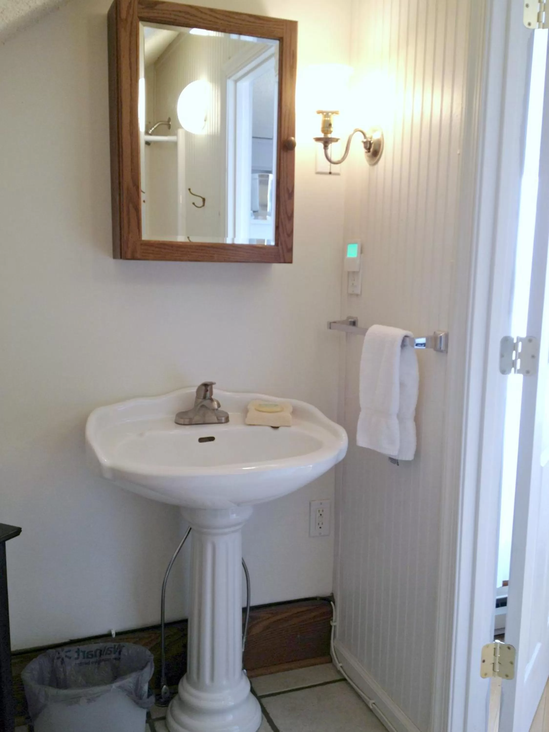 The Inn at Ragged Edge