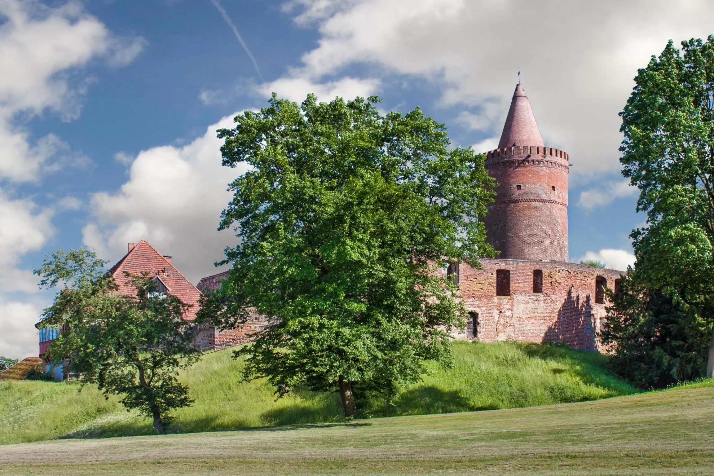 Nearby landmark in Hotel Zur Burg GmbH