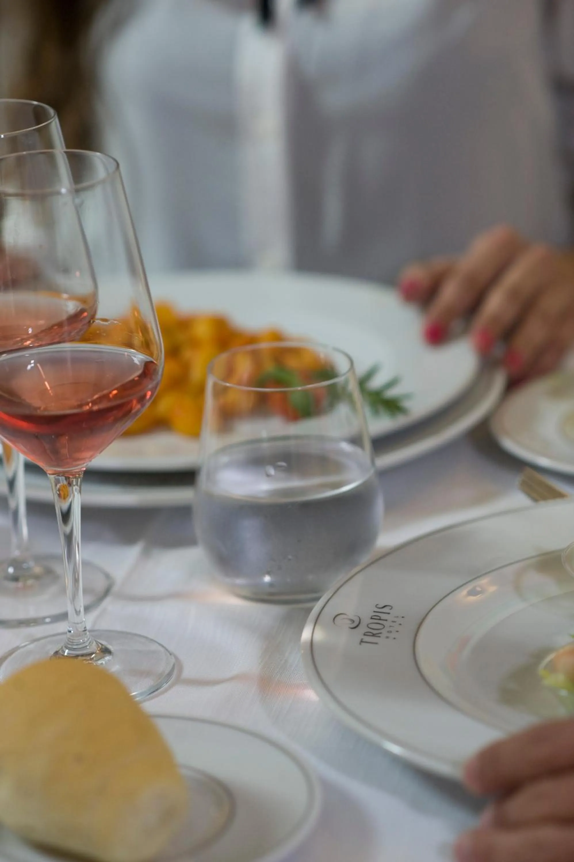 Food and drinks in Tropis Hotel