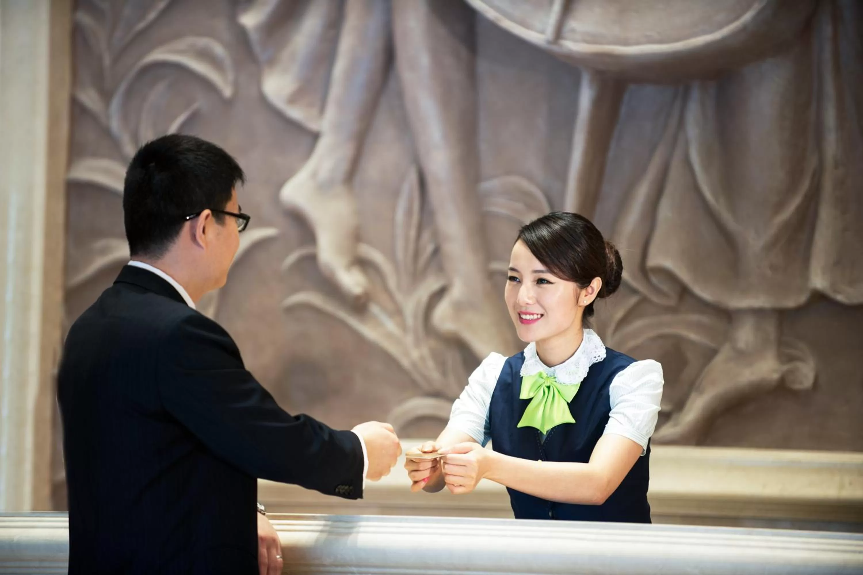 维也纳国际酒店上海浦东机场东方枢纽店-提供浦东机场迪士尼免费穿梭巴士