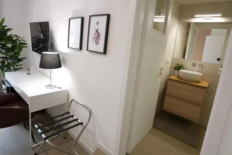 hair dresser, Bathroom in Luxury Rooms Paoli 19