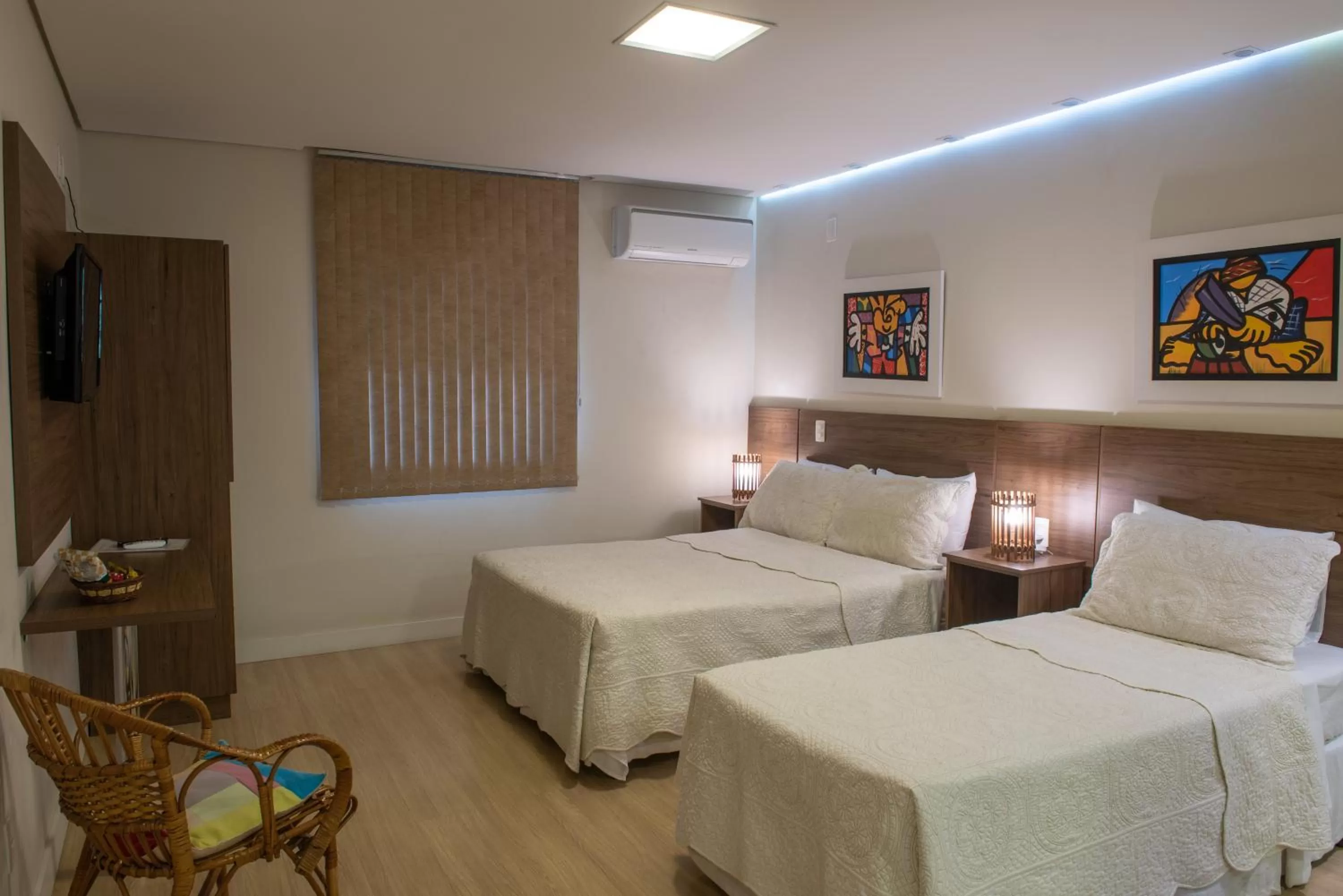 Bed in Hotel Mount Everest