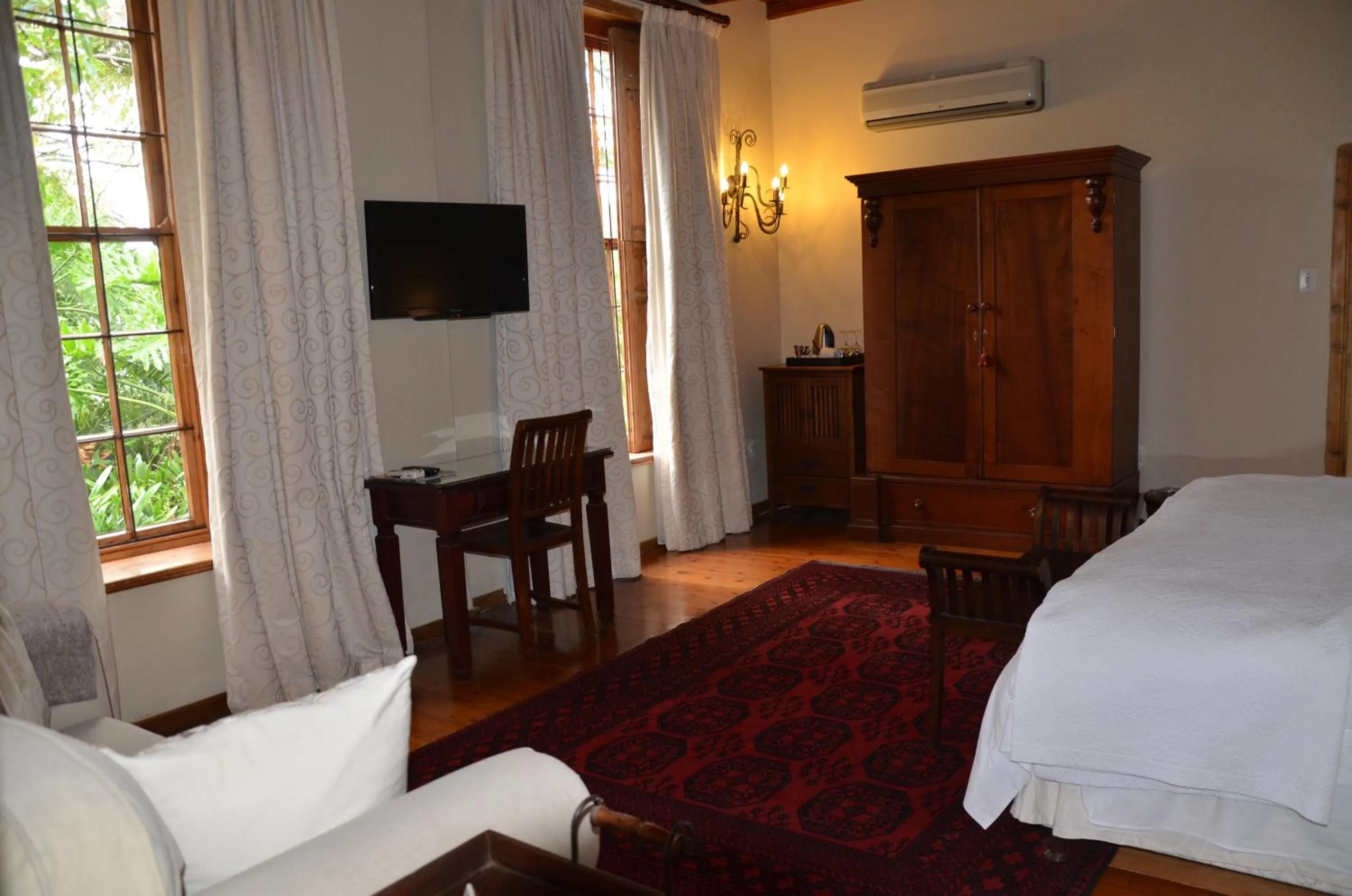 Bedroom, Bed in Lemoenkloof Boutique Hotel