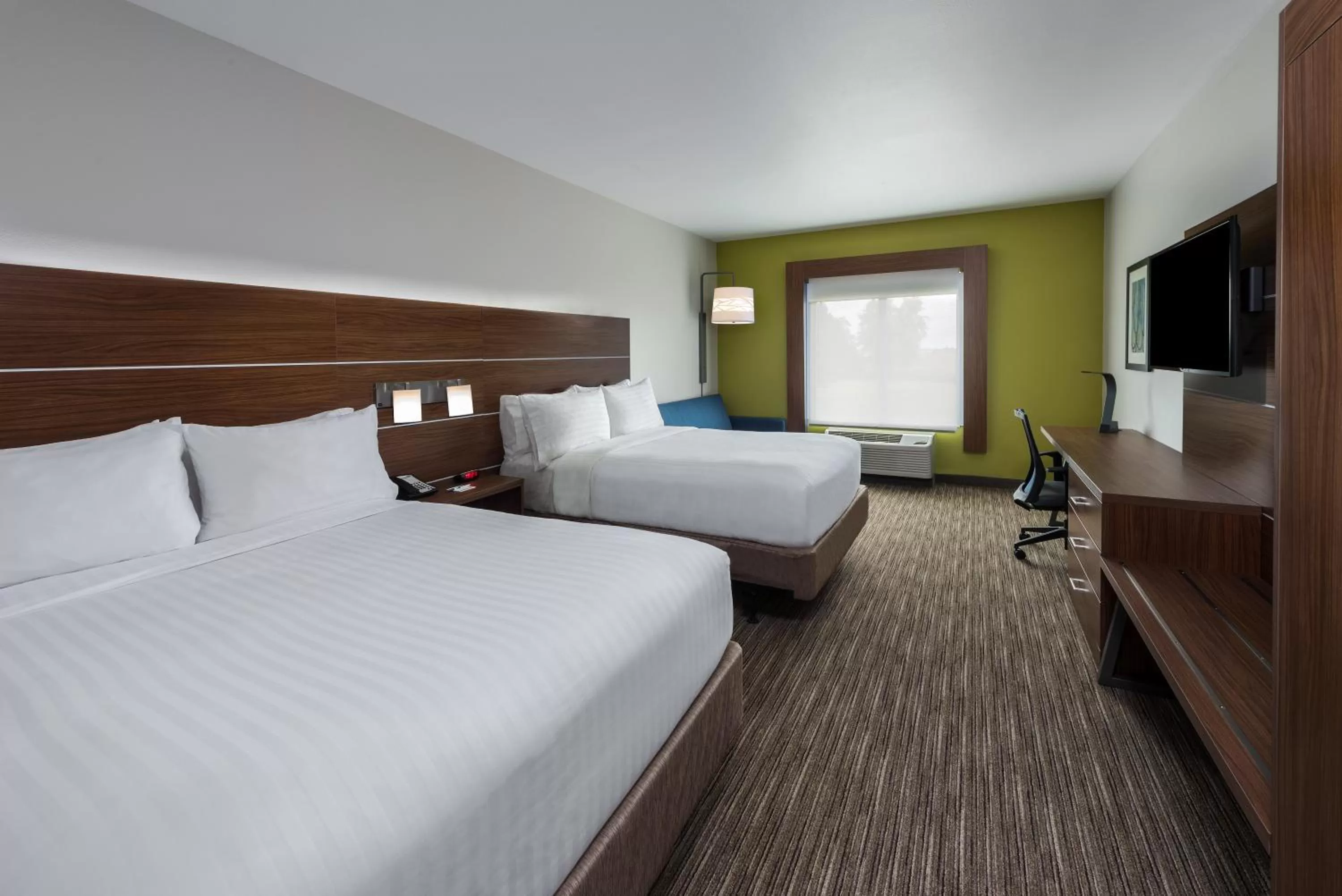 Photo of the whole room, Bed in Holiday Inn Express Troy by IHG