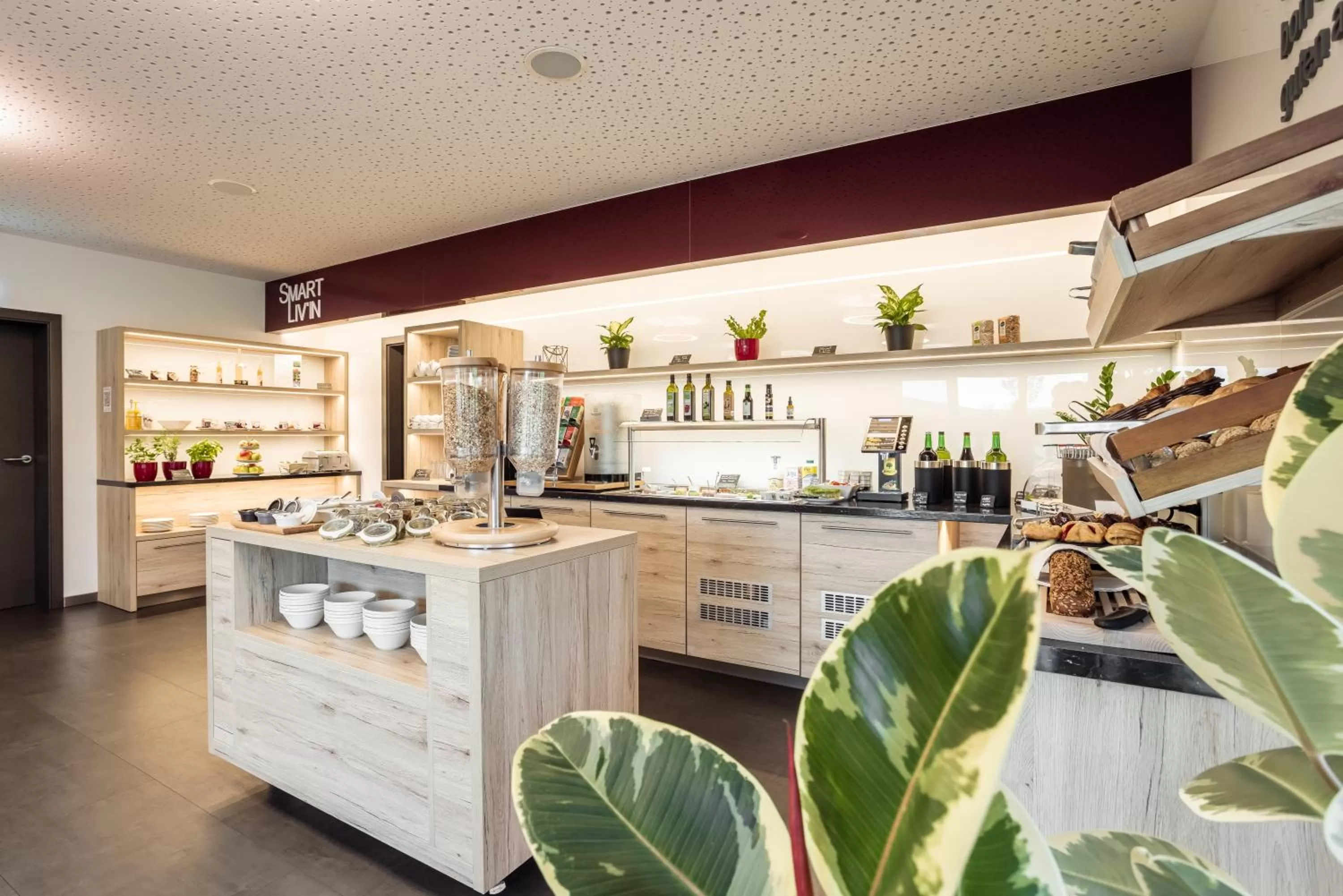 Buffet breakfast in Hotel Smart Liv'in