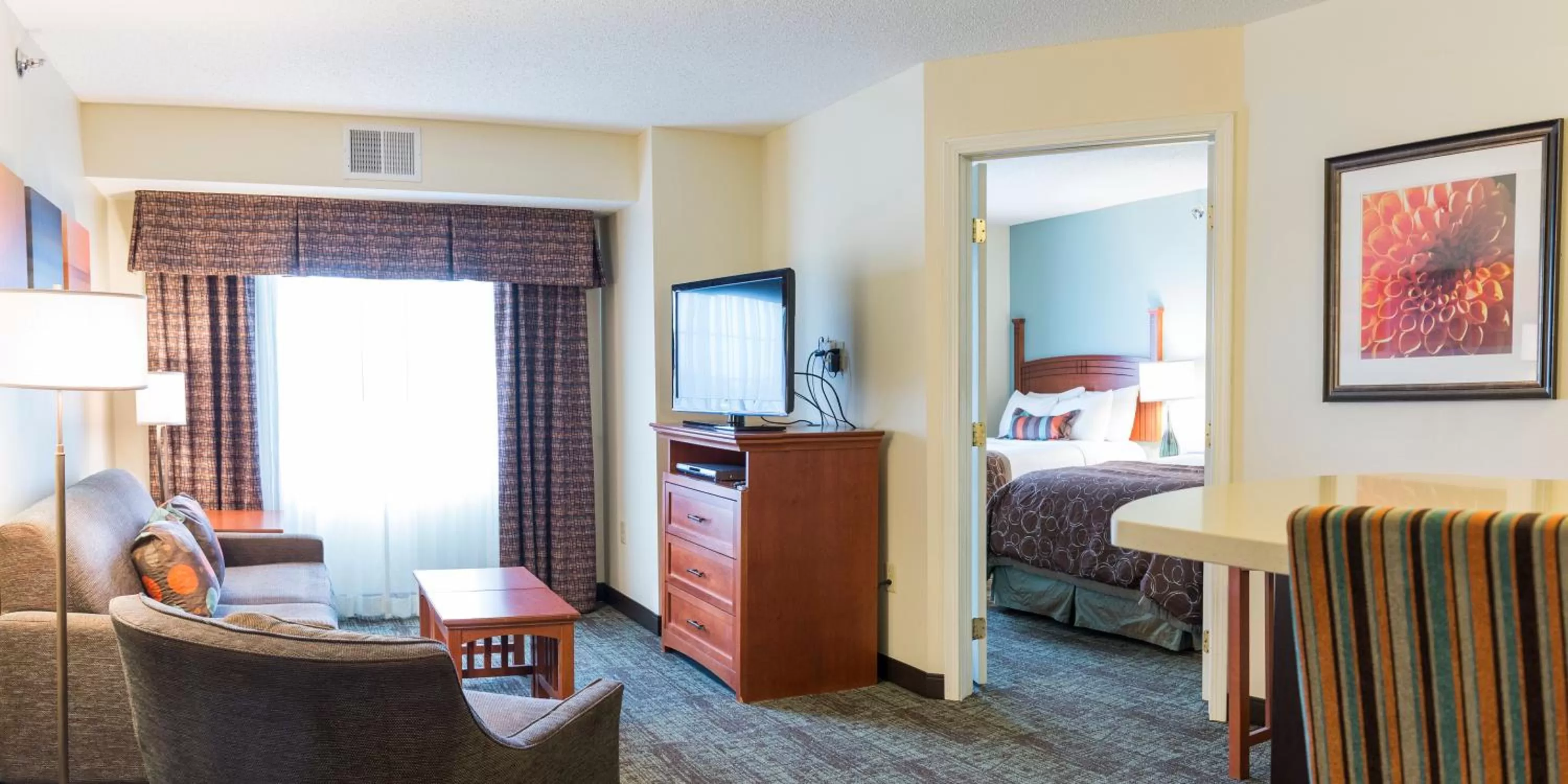 Photo of the whole room, Bed in Staybridge Suites Fargo by IHG