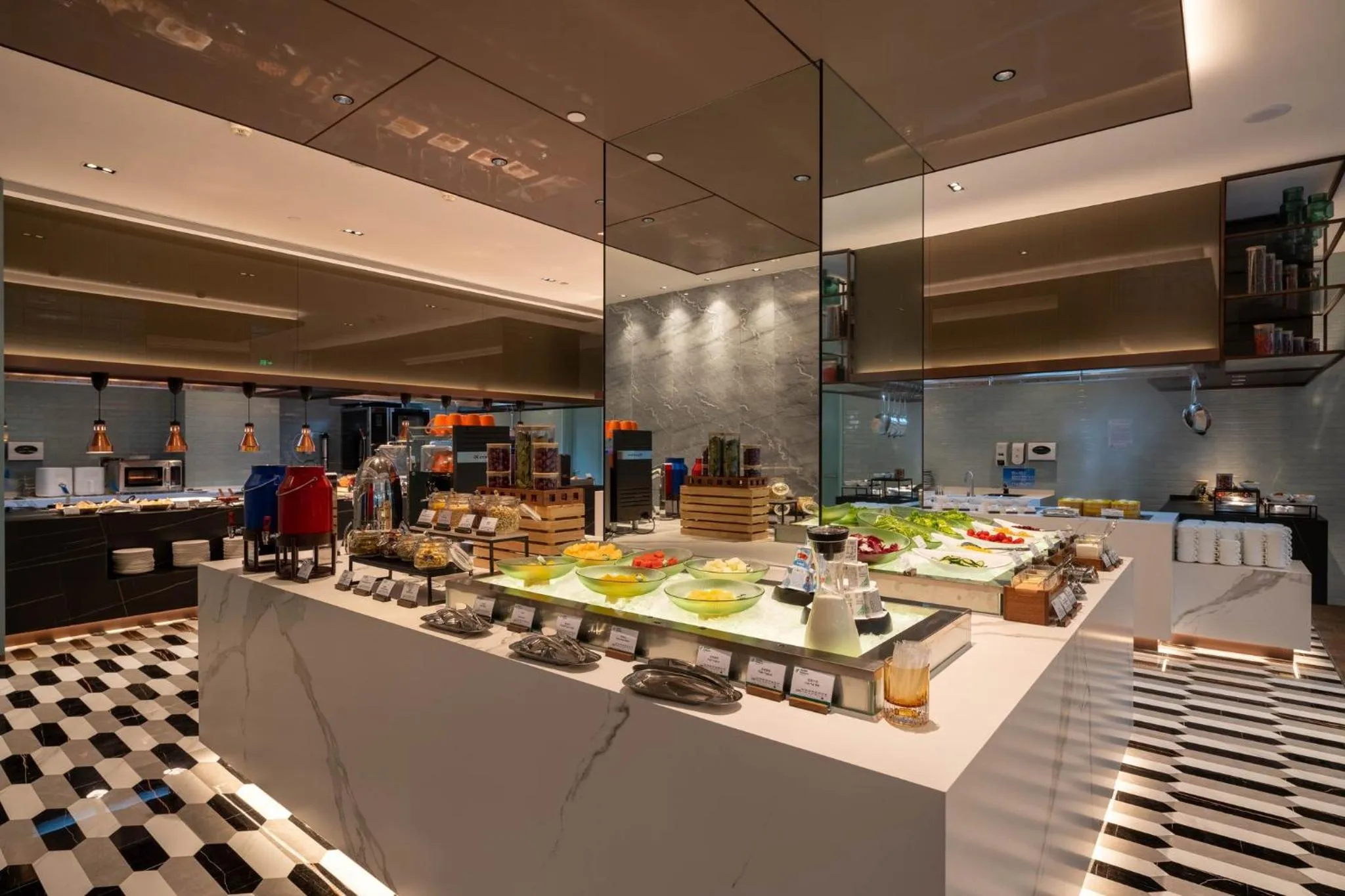 Restaurant/places to eat in Holiday Inn Changchun Oriental Plaza by IHG