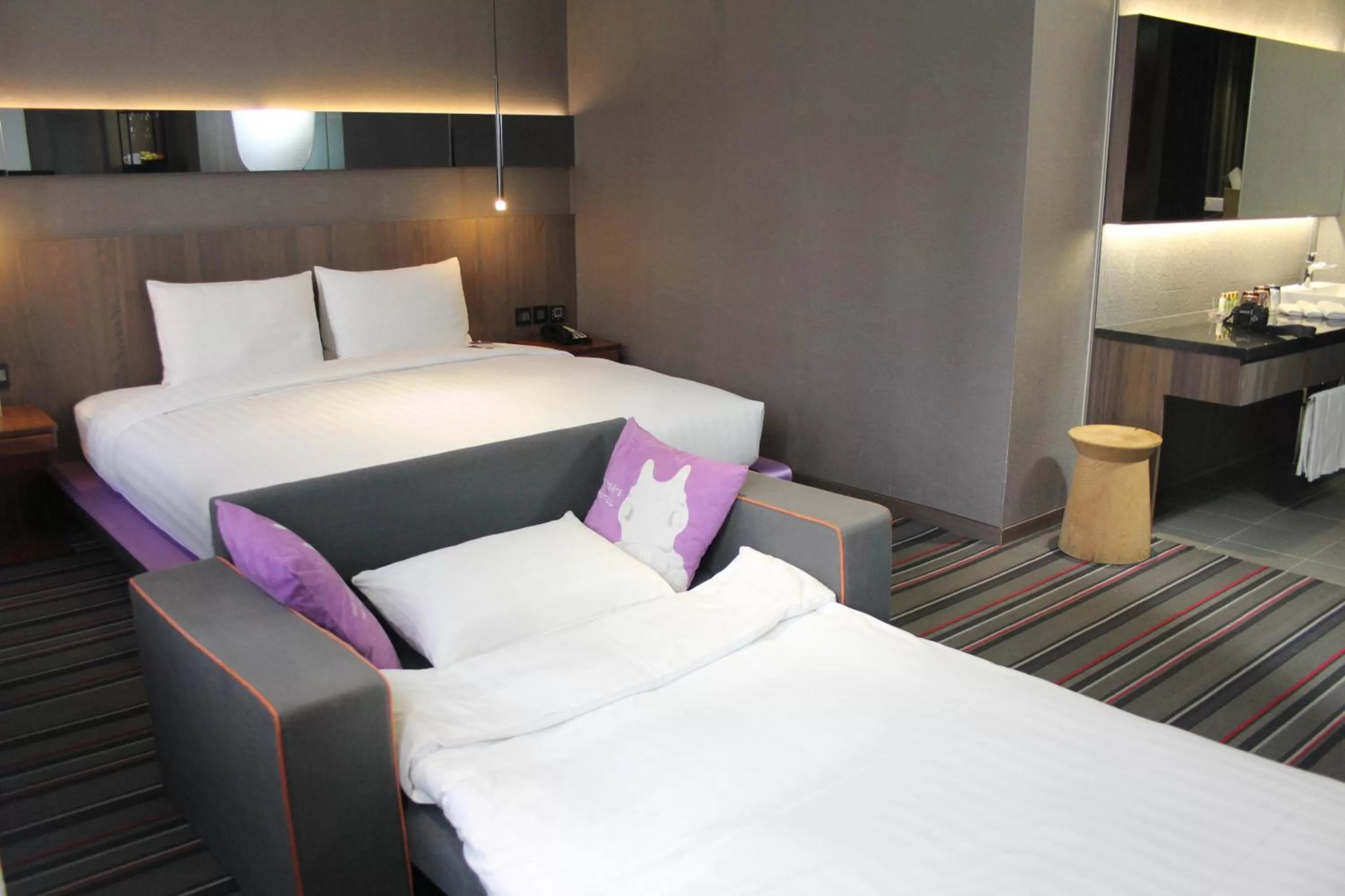 Bed in WESTGATE Hotel