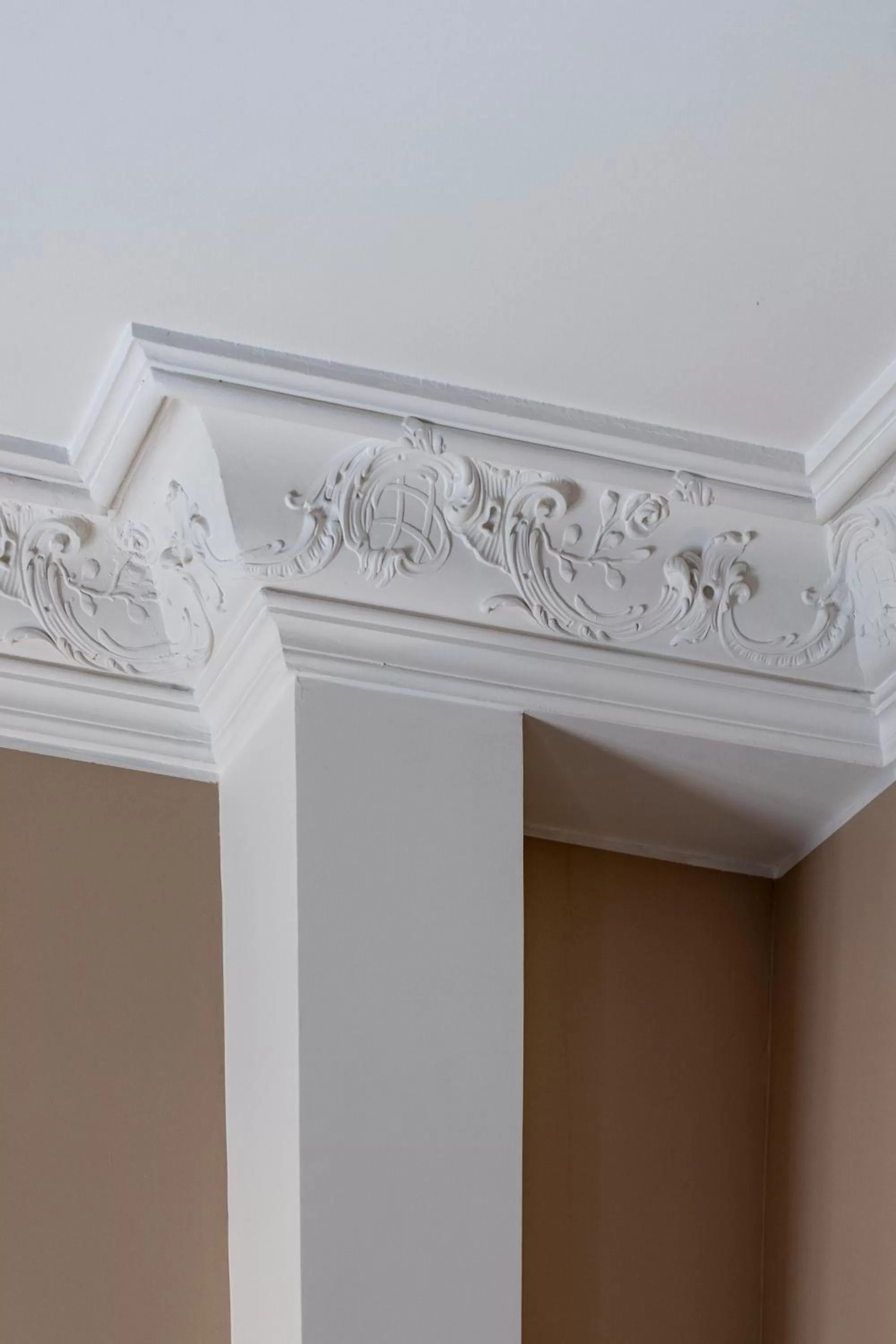 Decorative detail in Hotel POZZO DI BORGO