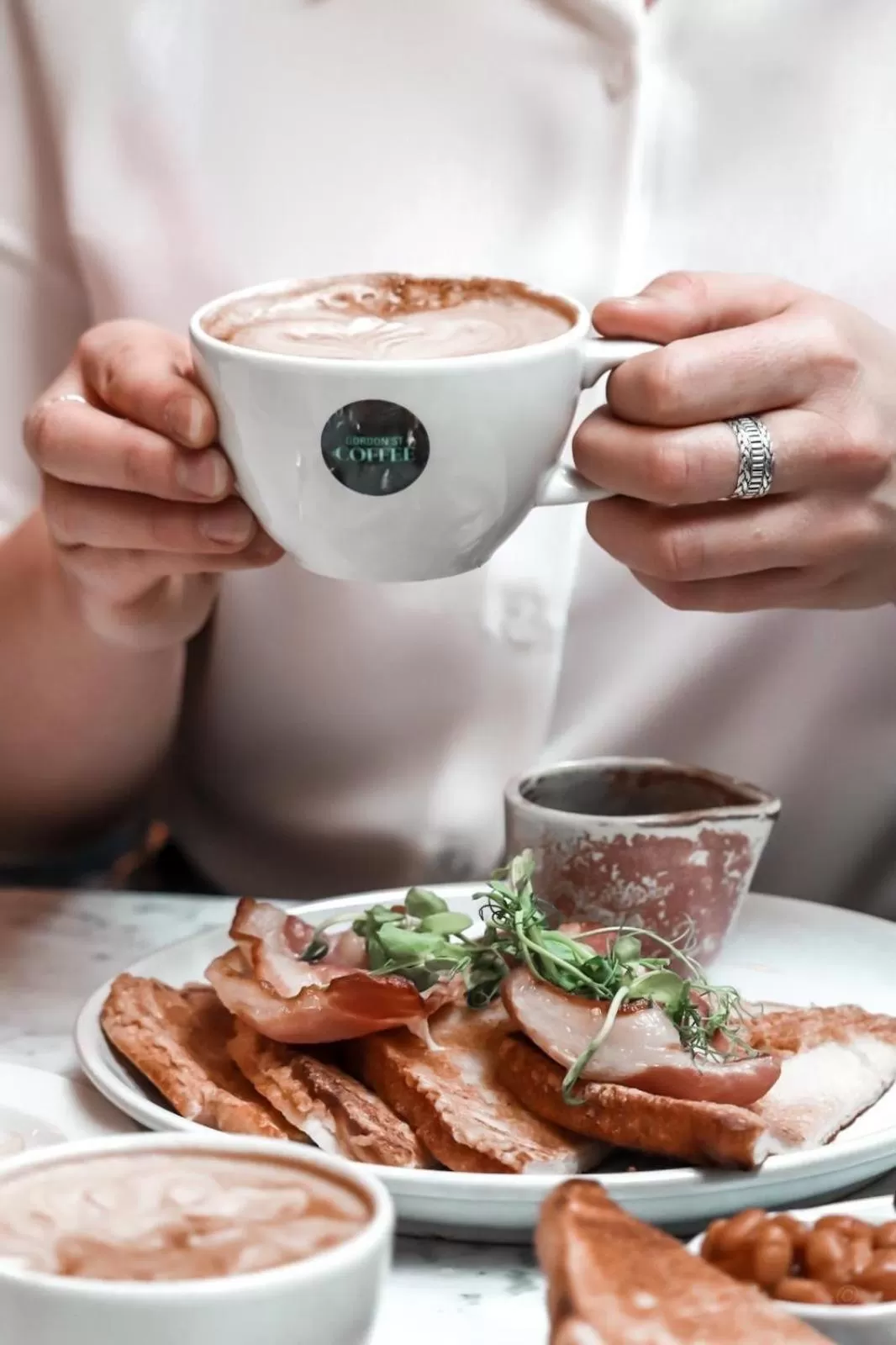 Breakfast in Le Monde Hotel