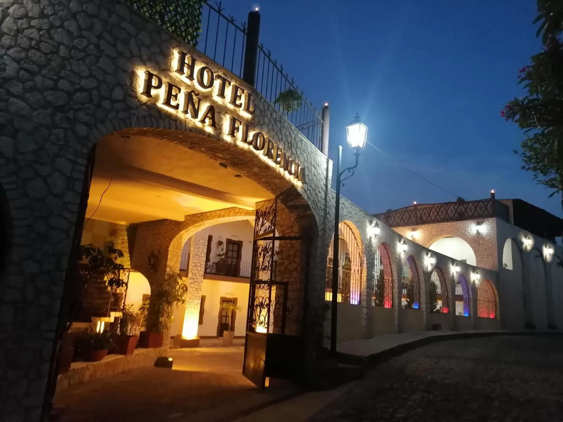 Property building in Hotel Peña Florencia