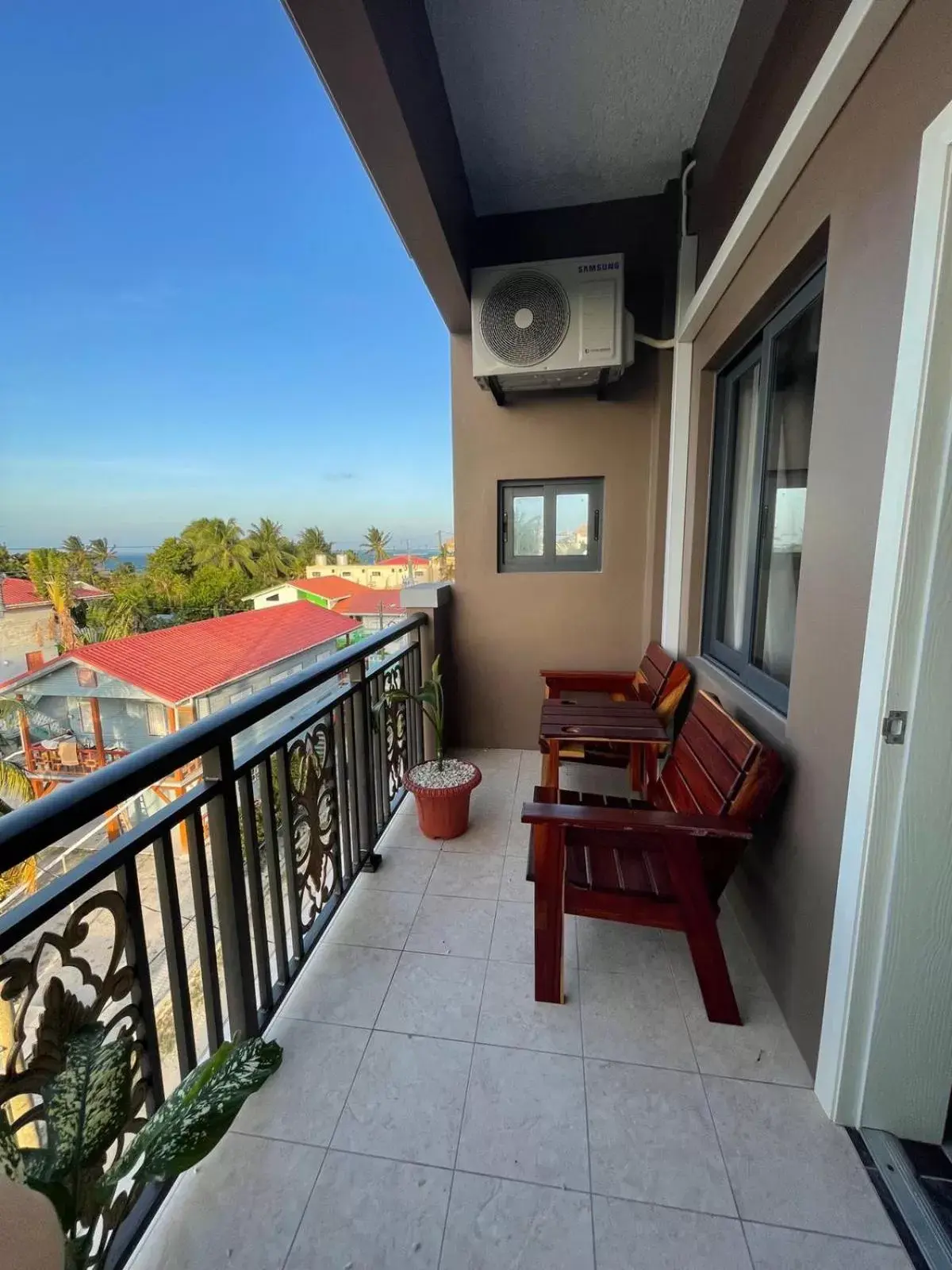 Junior Suite with Balcony in Coral View Hotel & Resort Junior Suite with Balcony in Coral View Hotel & Resort