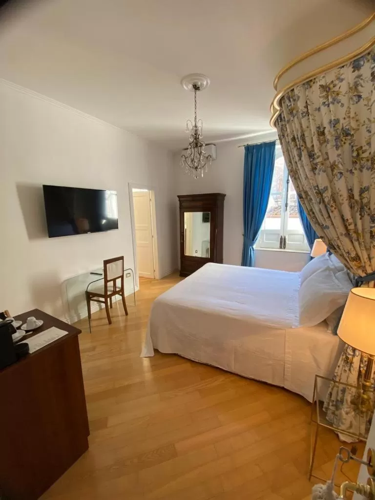 Bed in Palazzo Cherubini - Wellness e Spa