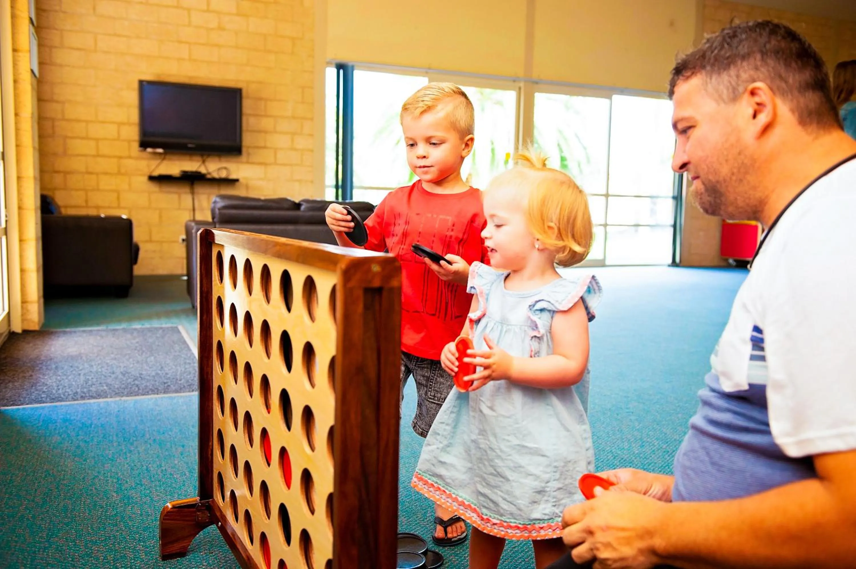 Communal lounge/ TV room in Discovery Parks - Bunbury Foreshore