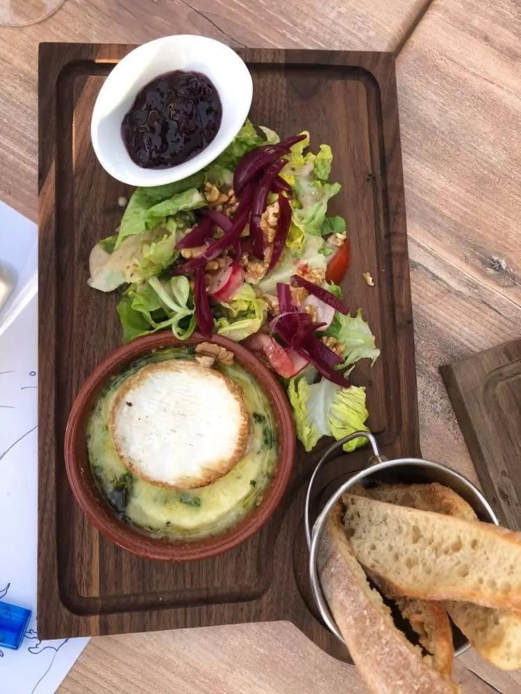 Meals in Hotel Restaurant La Dame du Lac