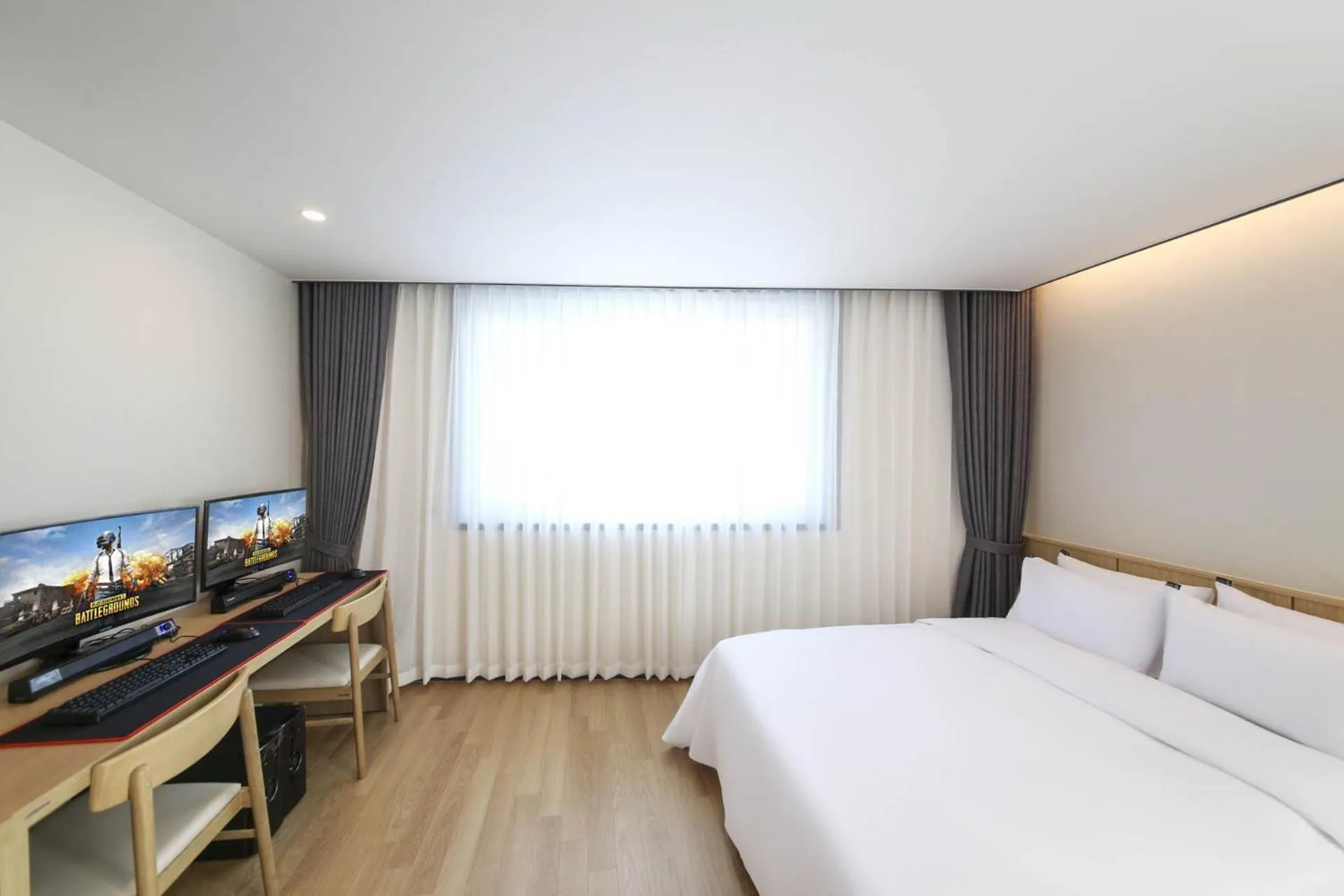 Bed in Benikea hotel