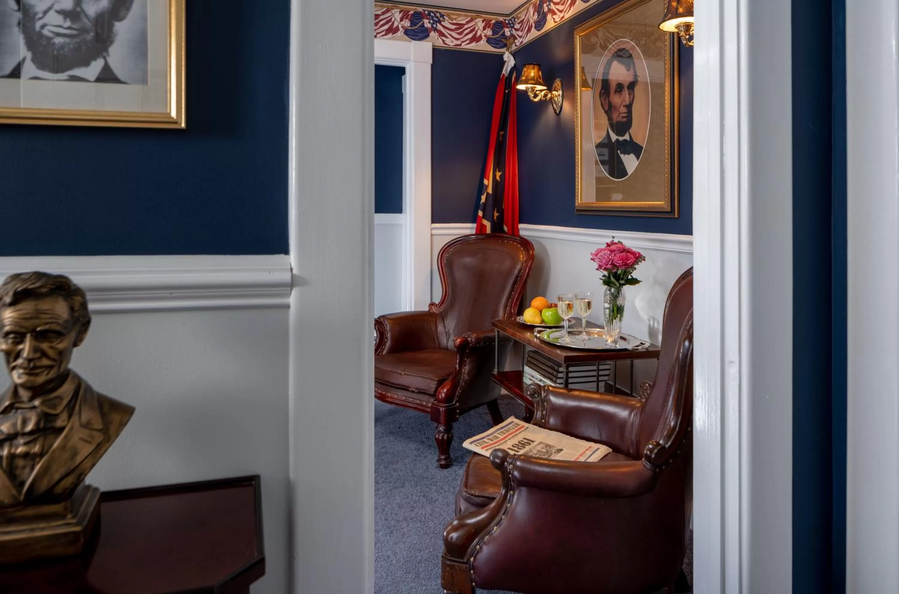 A Williamsburg White House Inn